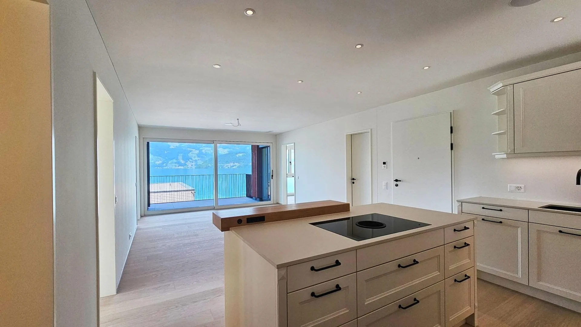 Moderne 5.5-Zimmer-Wohnung mit direktem Seeblick in Beckenried