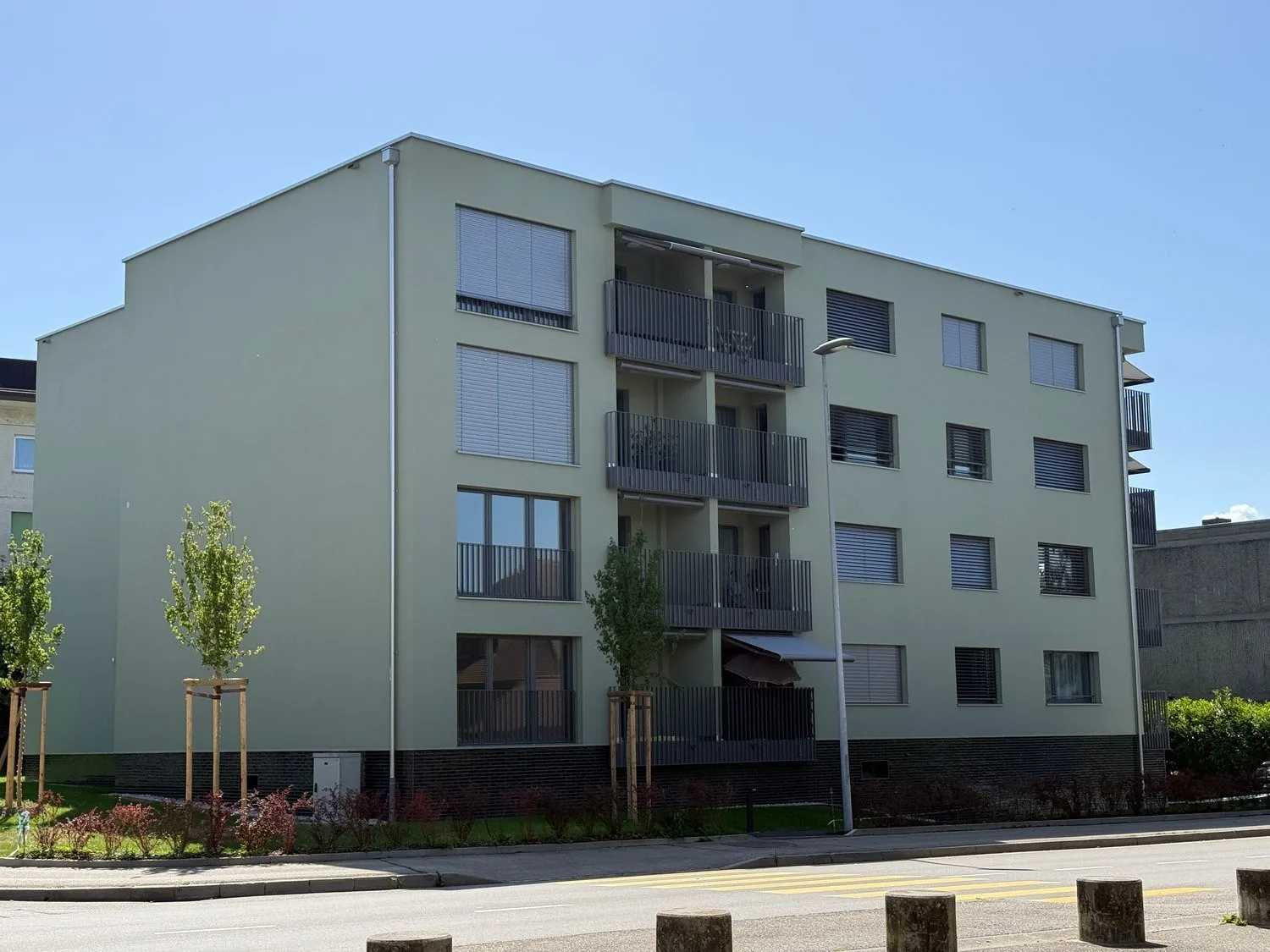 Appartement rénové de 3.5 pièces au rez à louer