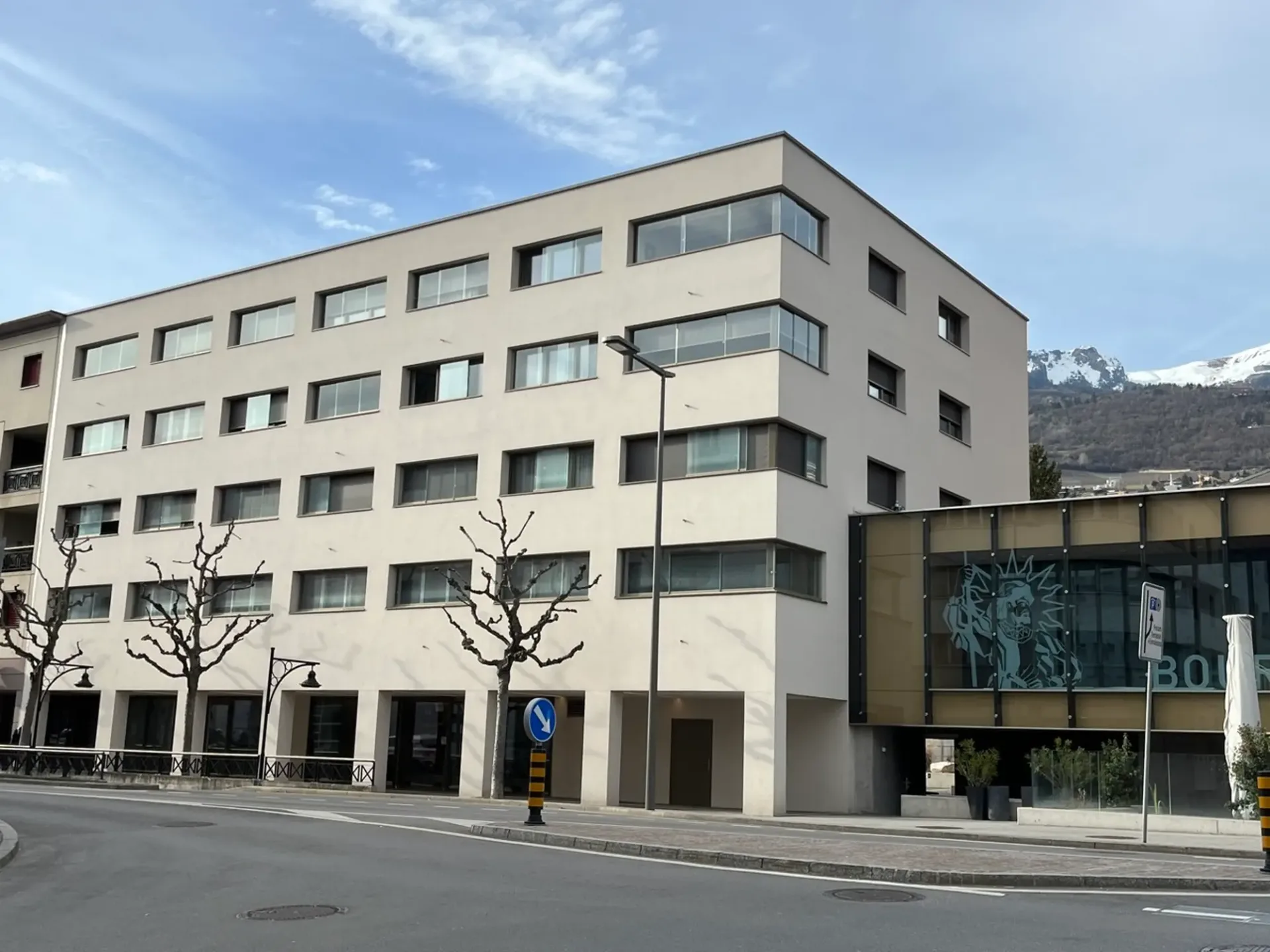 PLACE DE PARC SOUTERRAINE À LOUER À SIERRE