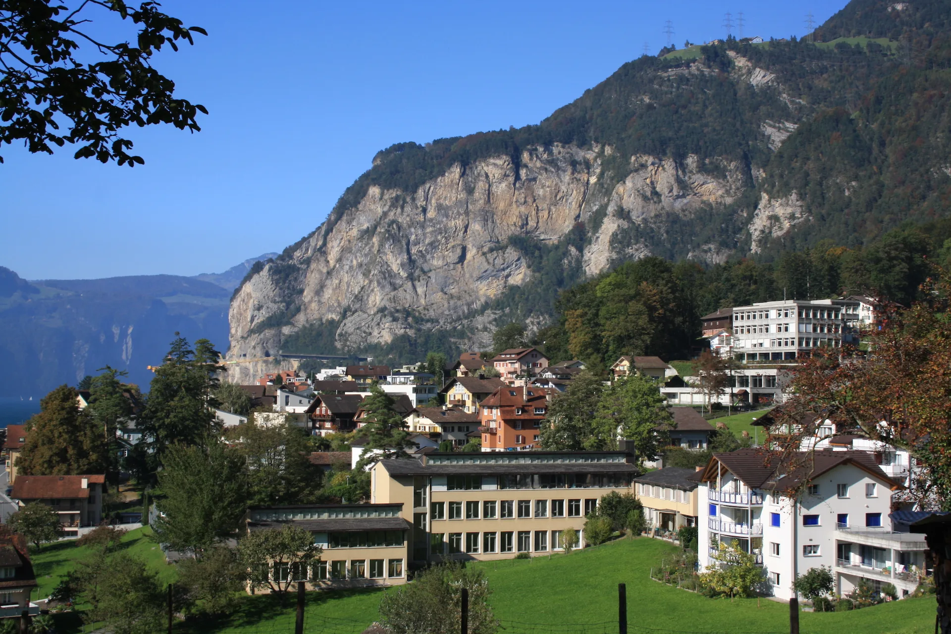 6454 Flüelen
