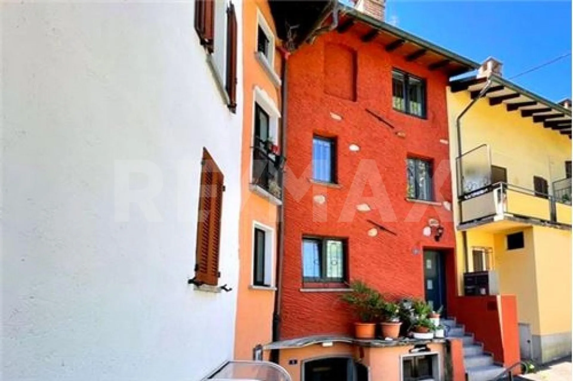 2½ locali a pochi passi dal lago anche come residenza secondaria