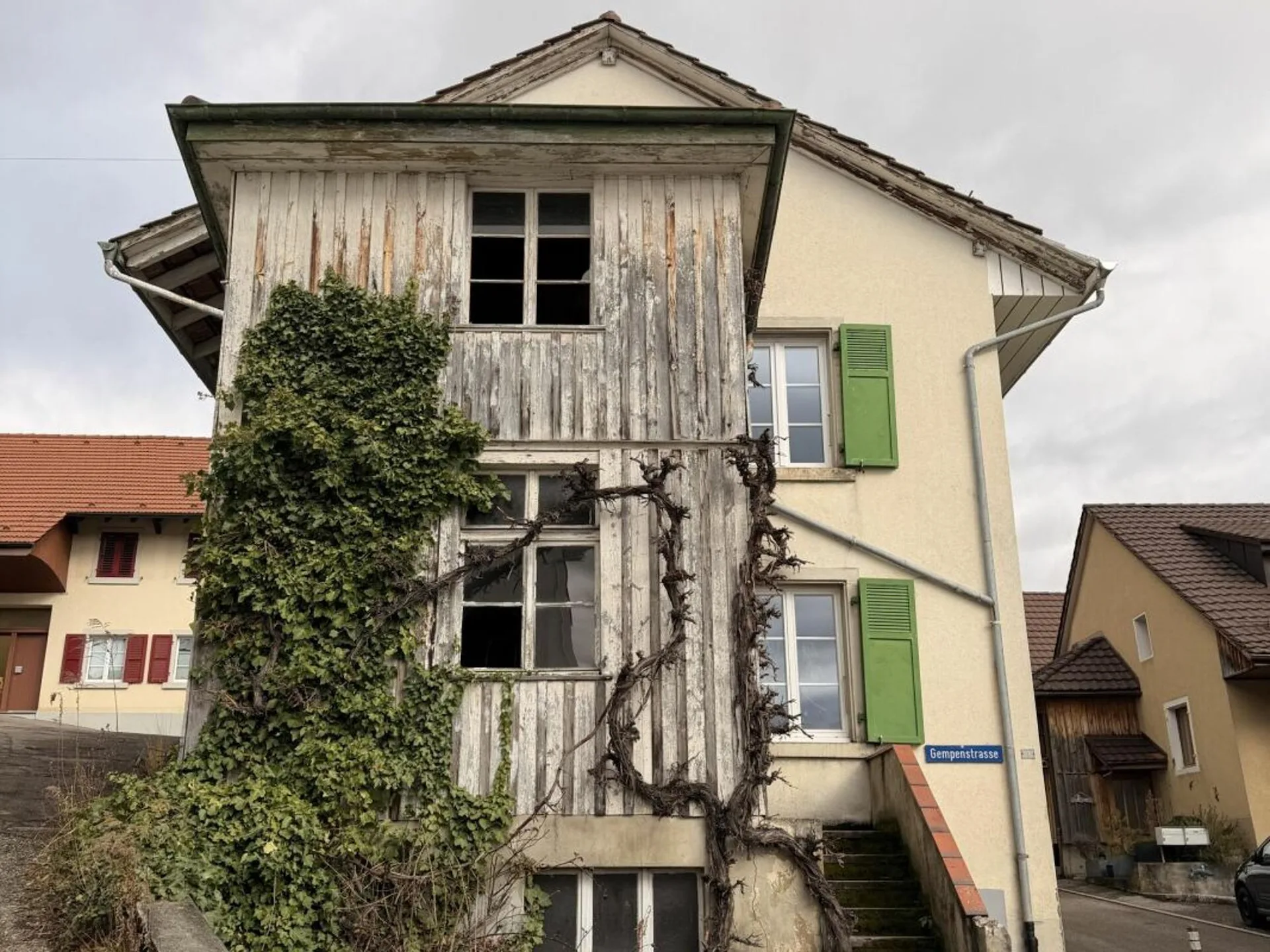 Mehr als nur ein Haus: Bauernhaus mit Scheune und unbegrenzten Möglichkeiten
