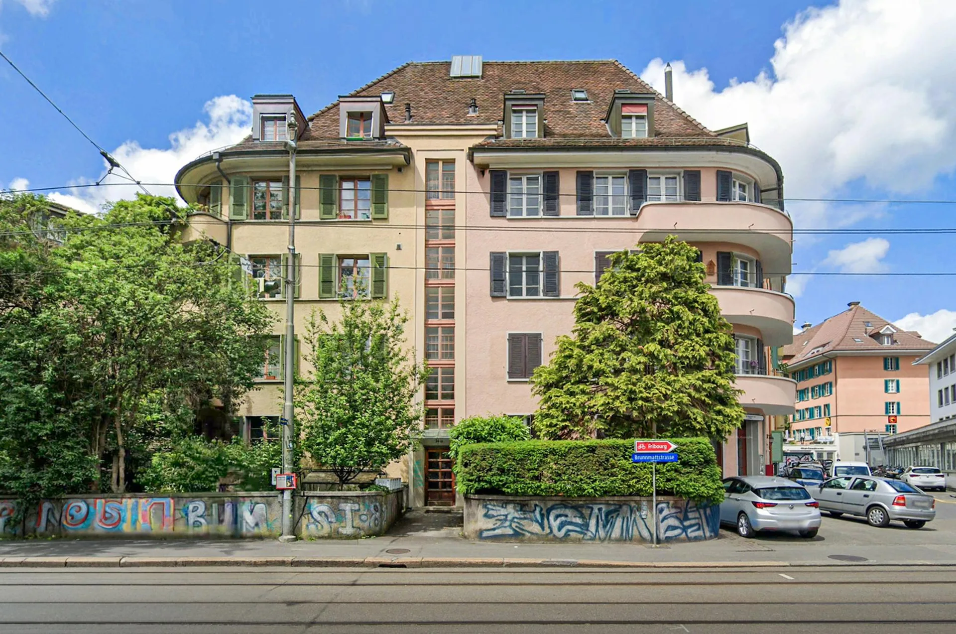 CHARMANTE 3.5-ZIMMER-DACHWOHNUNG AUF ZWEI ETAGEN MITTEN IN BERN