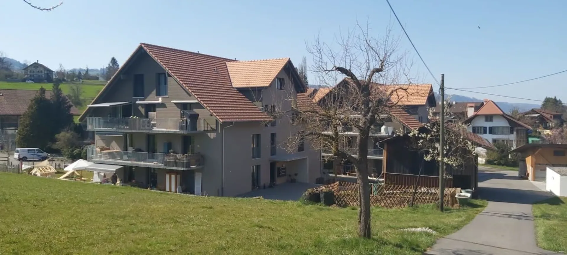 Wunderschöne 2.5-Zimmer Wohnung im Grünen Kopie