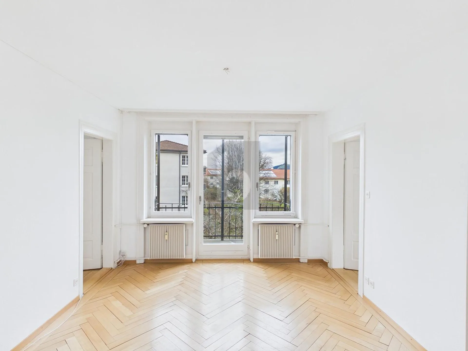 RUHIG UND ZENTRAL MIT BALKON