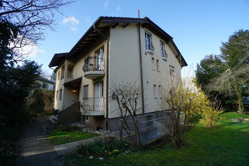 3.5-Zimmerwohnung in charmantem Mehrfamilienhaus