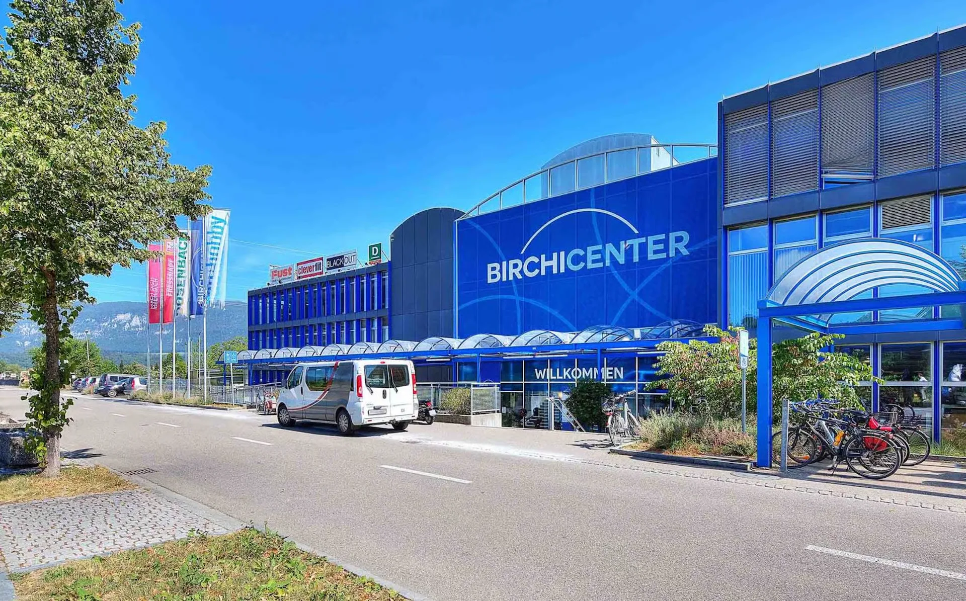 Einzigartige 5.5-Zimmer-Wohnung auf dem Dach des Birchi Centers