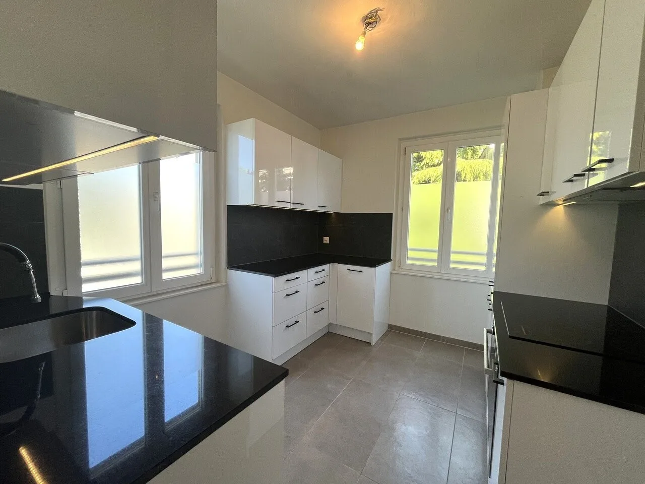 Magnifique appartement 4.5 pièces avec balcon à Pully
