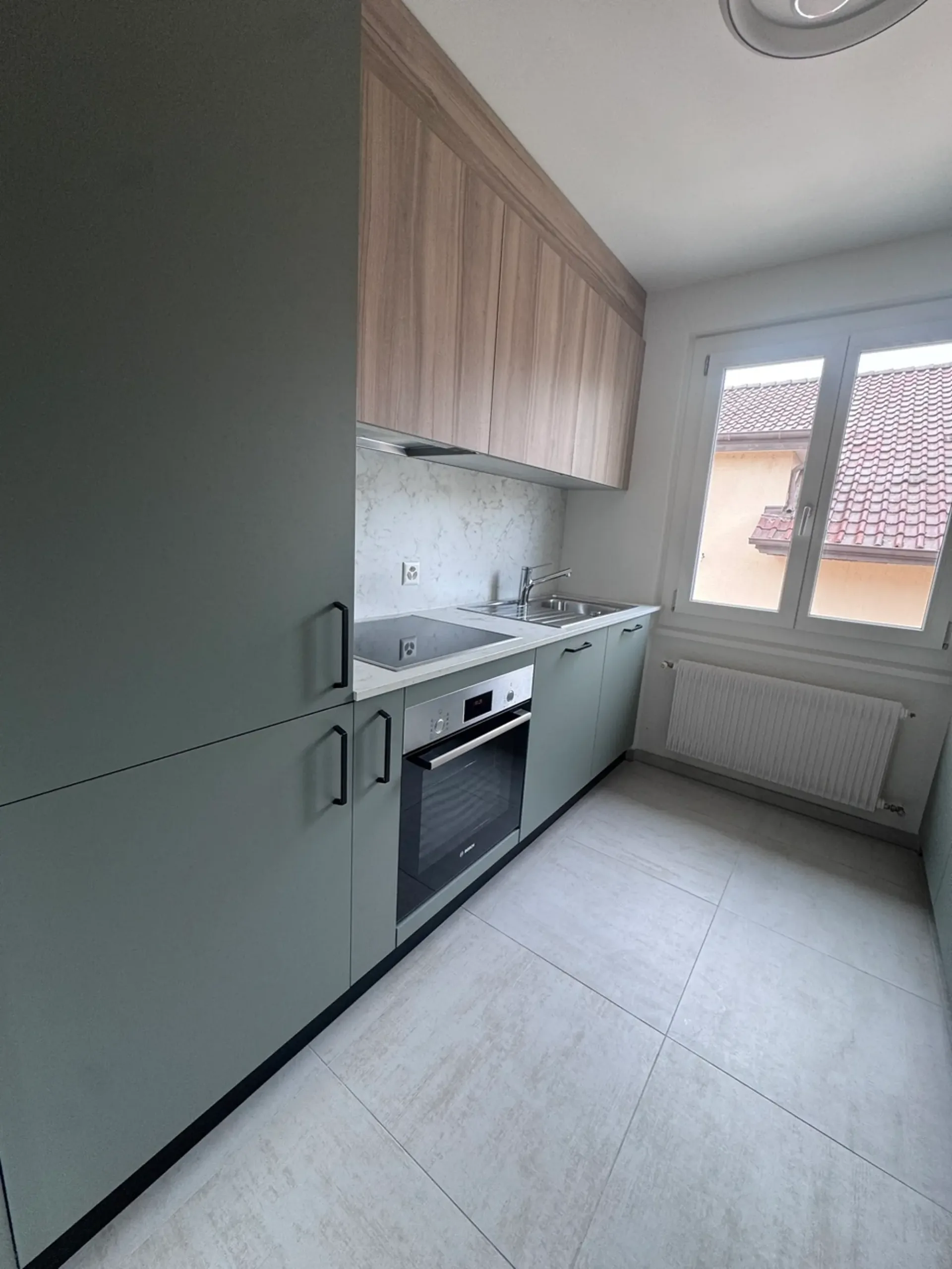 Payerne, à louer, appartement de 4.5 pièces, refait à neuf avec balcon