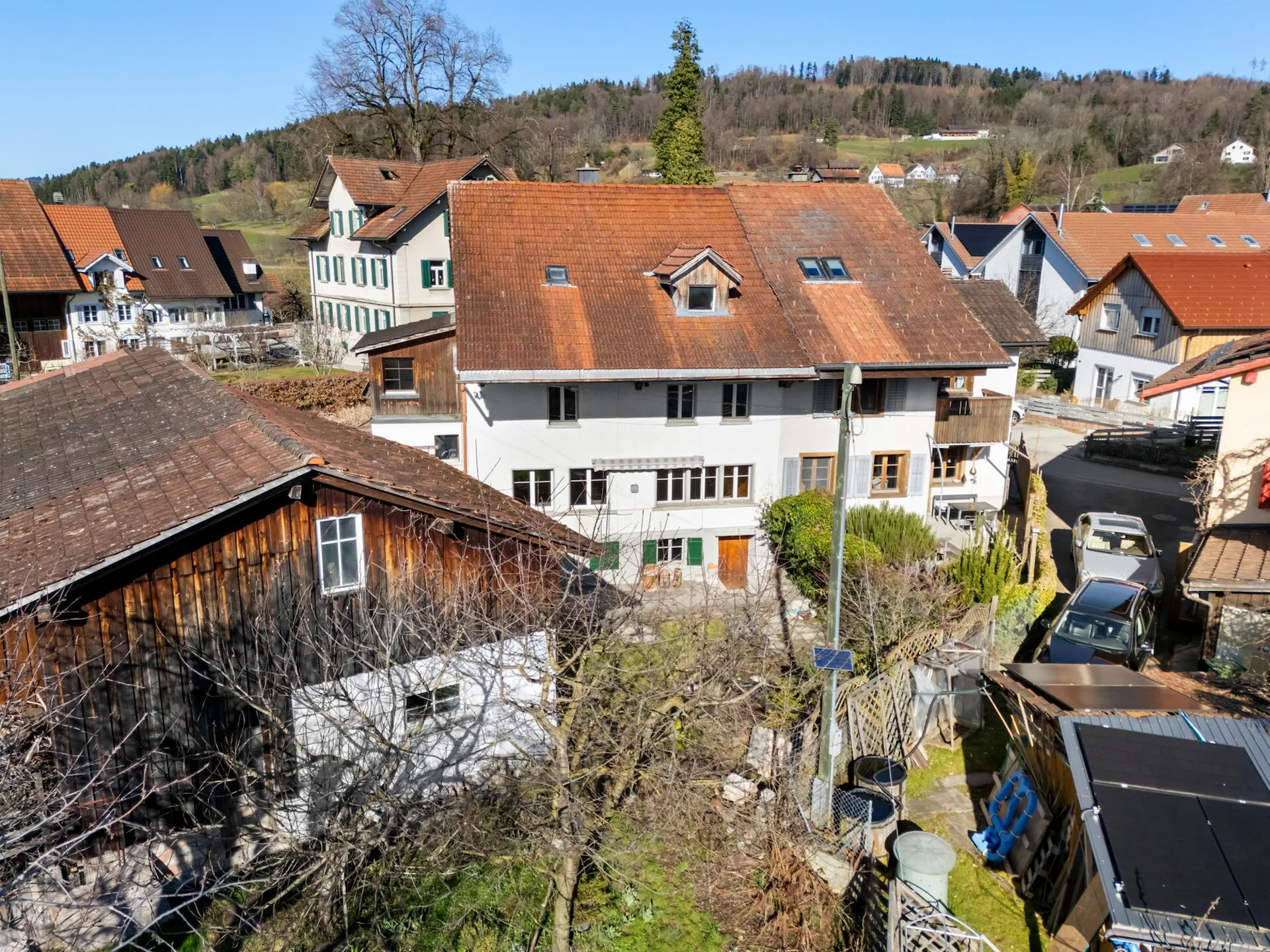 Maison avec vue sur le lac et la montagne et grand espace de terrain
