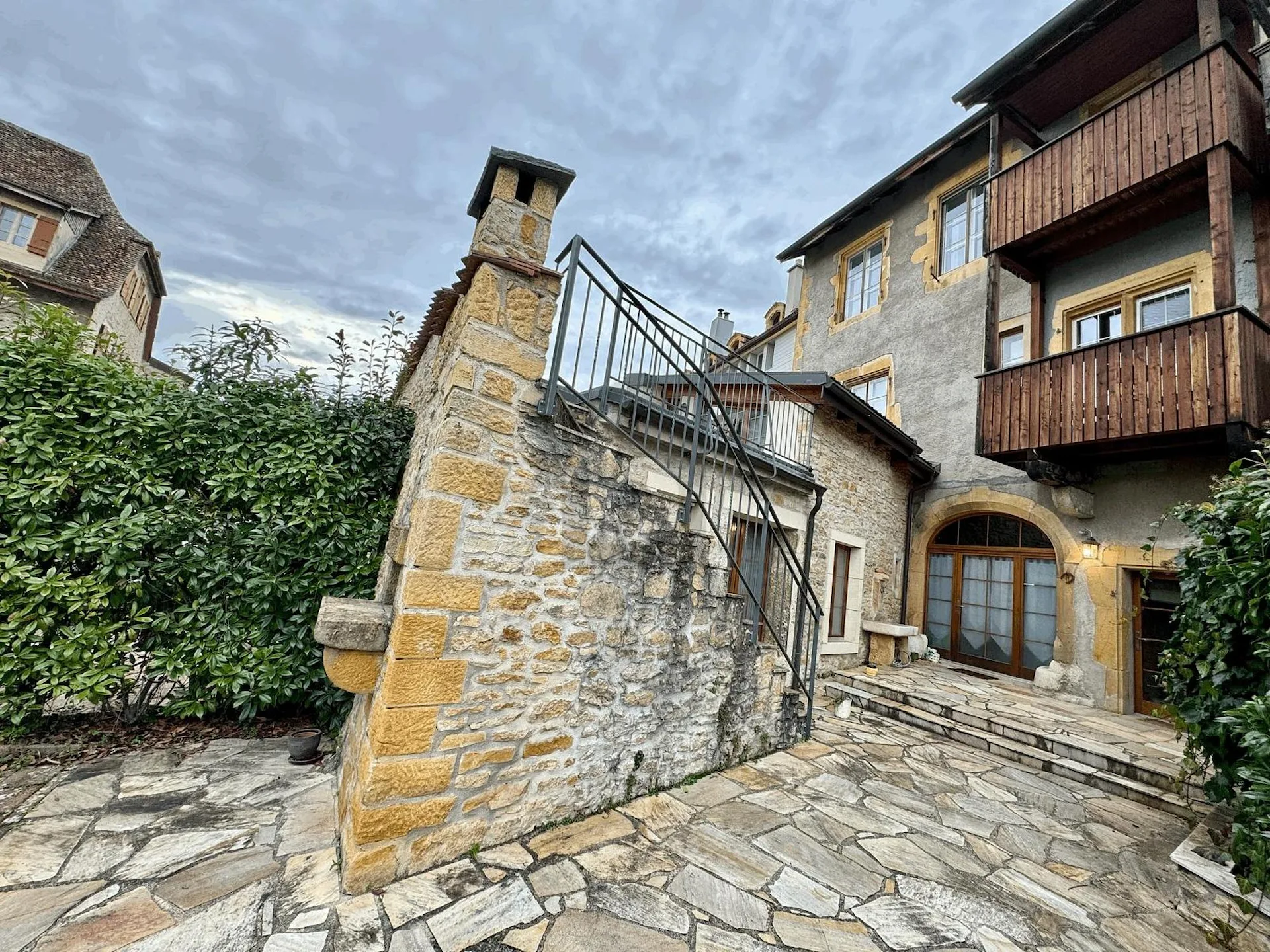 Independent with large terrace