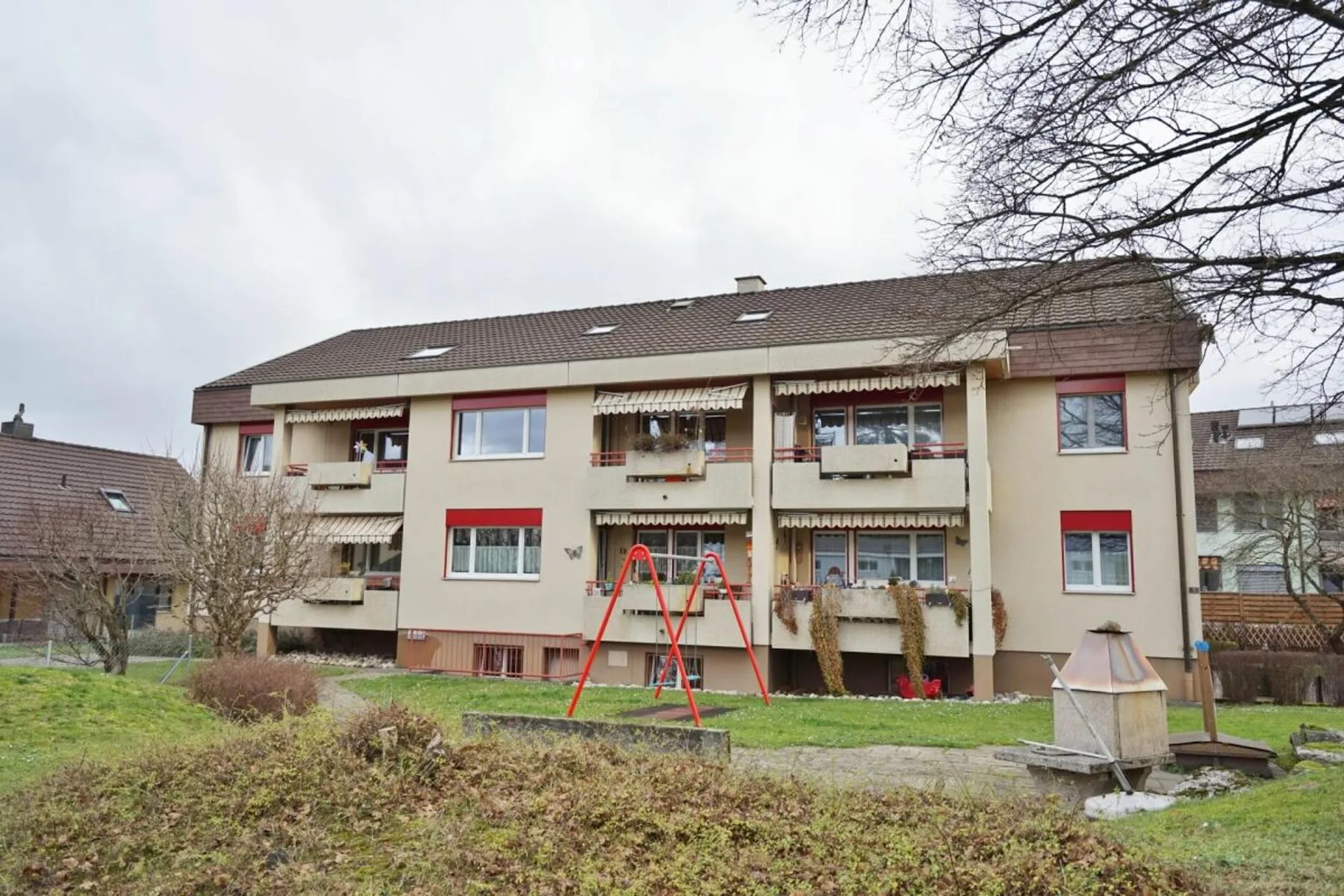 Appartamento di 3,5 locali elegante in un quartiere residenziale tranquillo