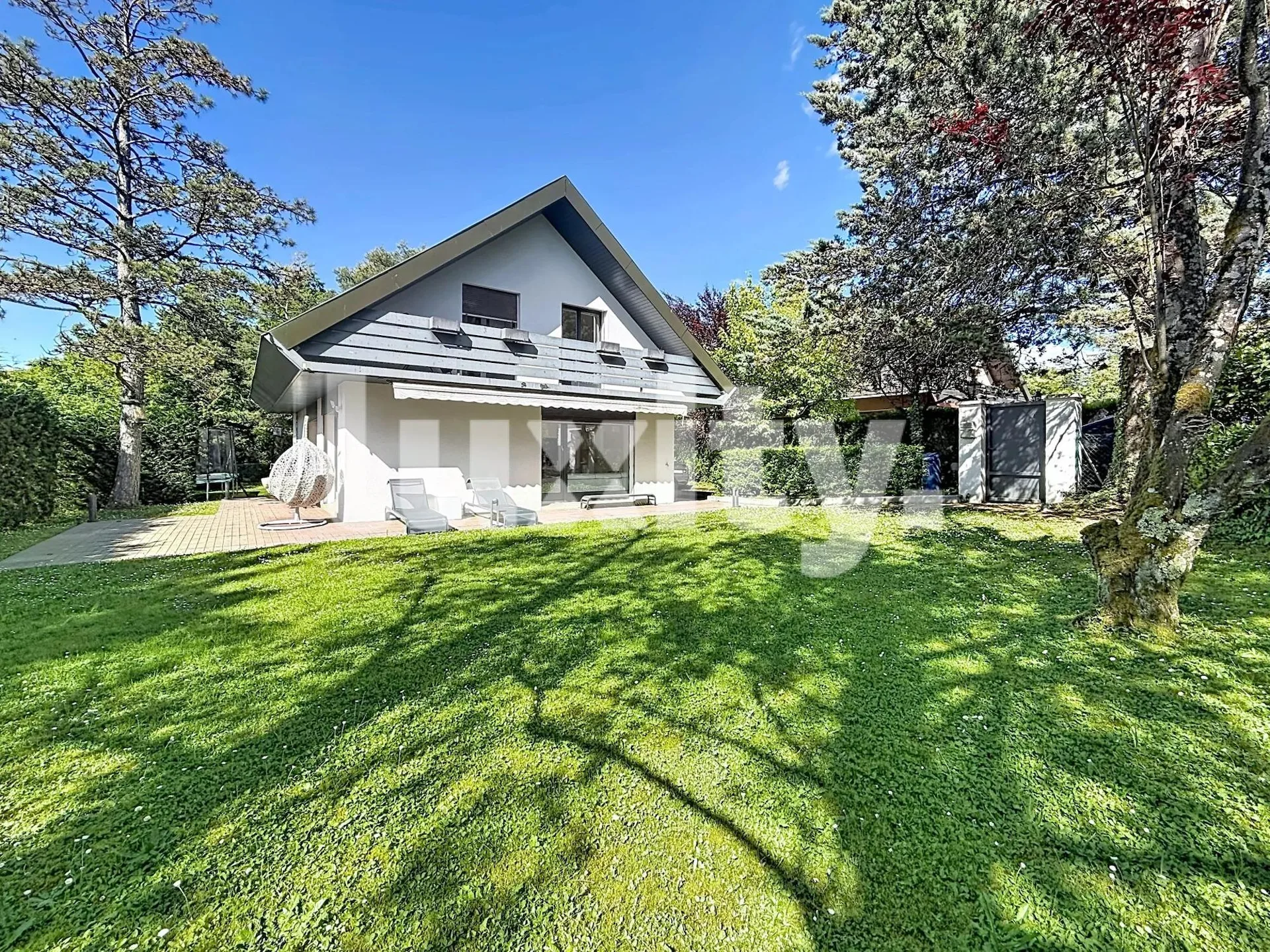 Maison avec jardin privatif