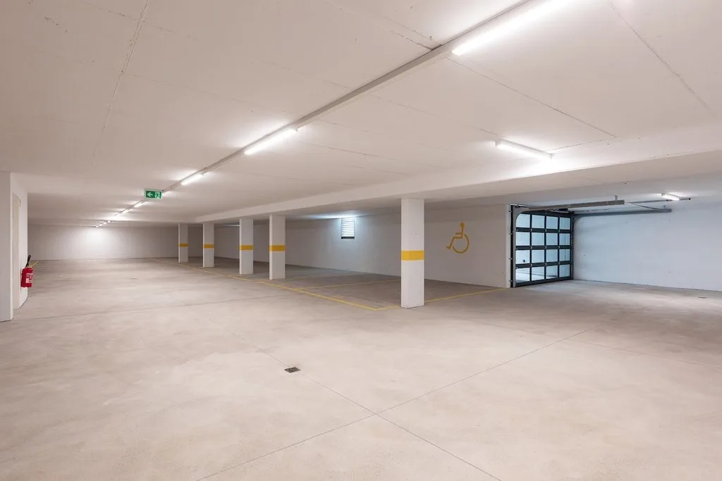 Affittasi parcheggi in autorimessa in zona strategica