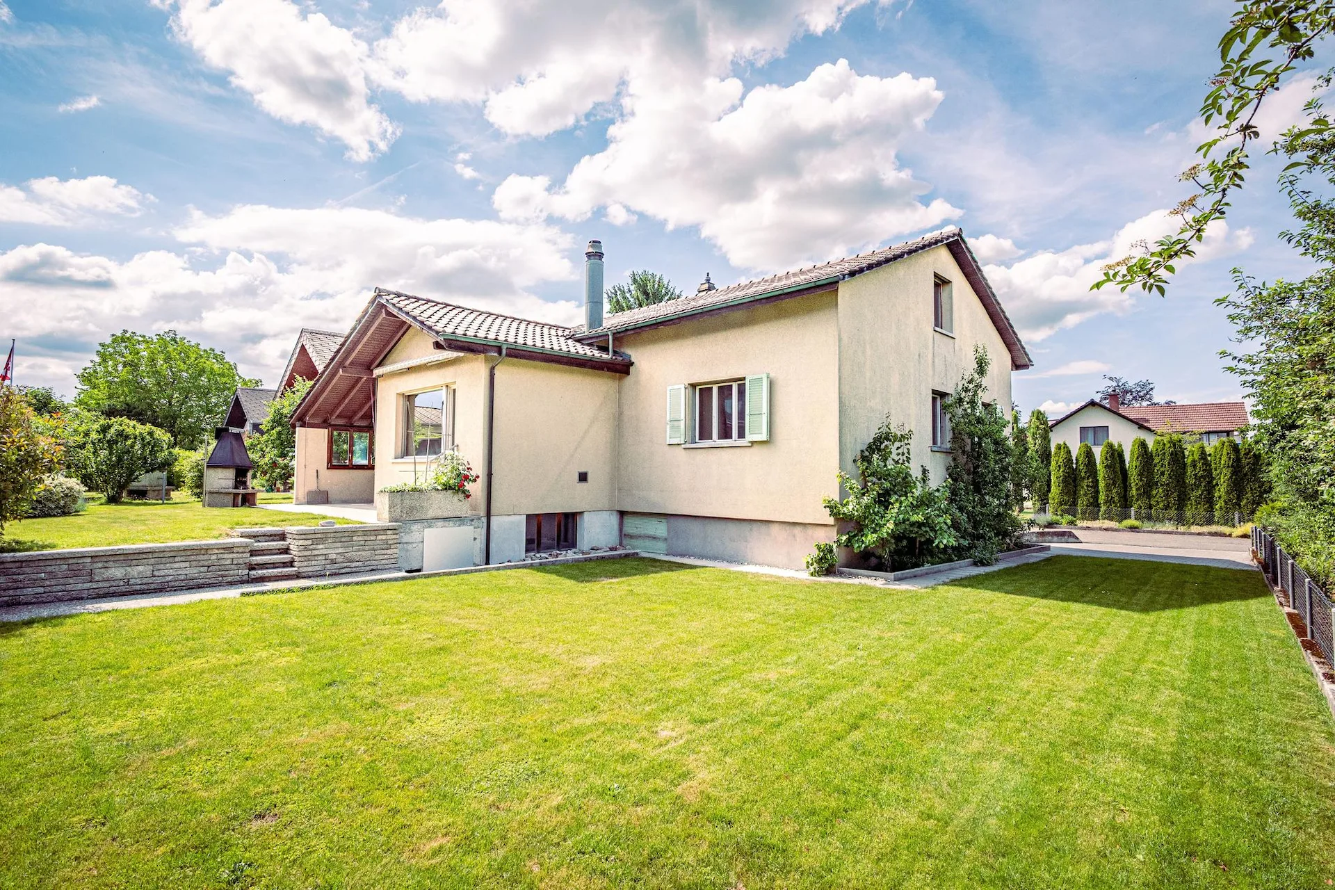 5.5-Zi. EFH in Uetendorf mit grossem Garten & Ausbaupotential