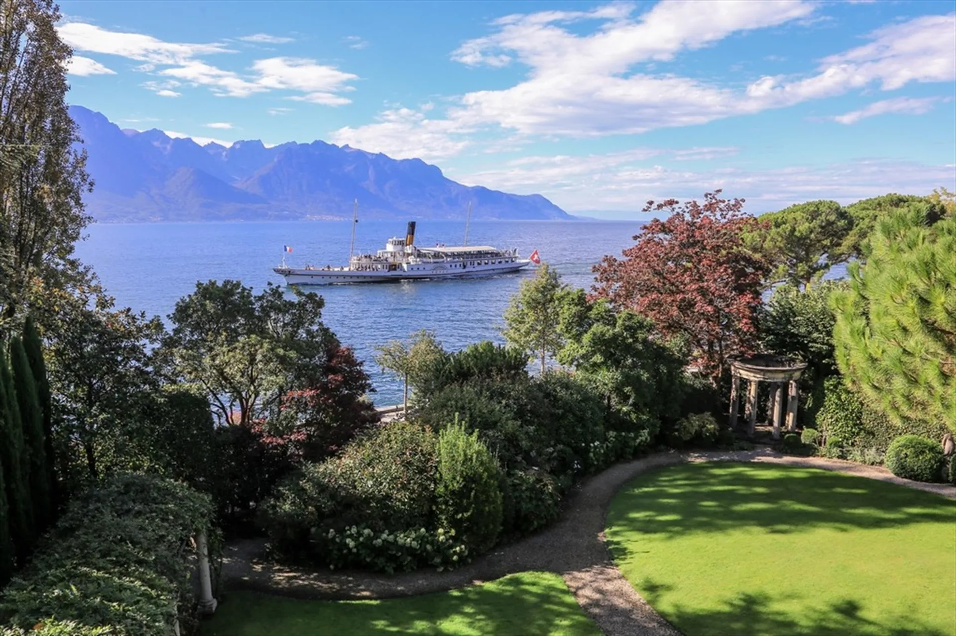 Prächtiges 19. Jahrhundert Haus zum Verkauf im Zentrum von Montreux
