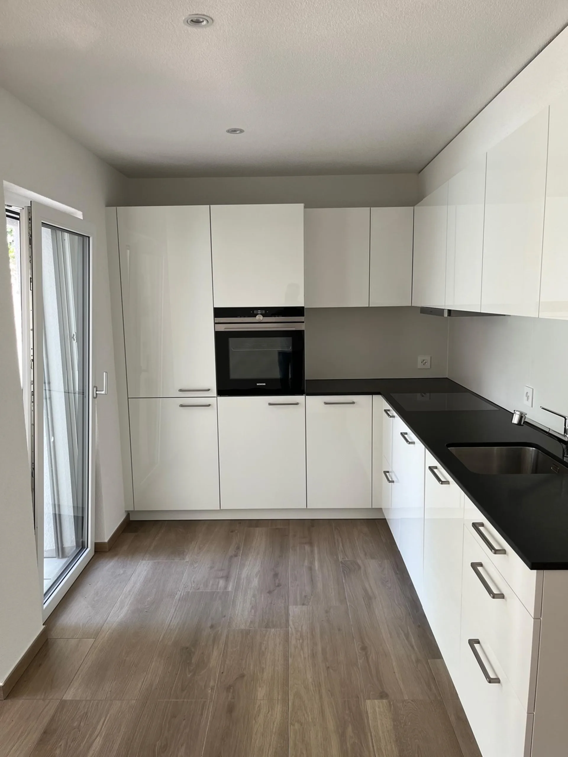 A louer - Magnifique appartement de 3.5 pièces avec parking souterrain
