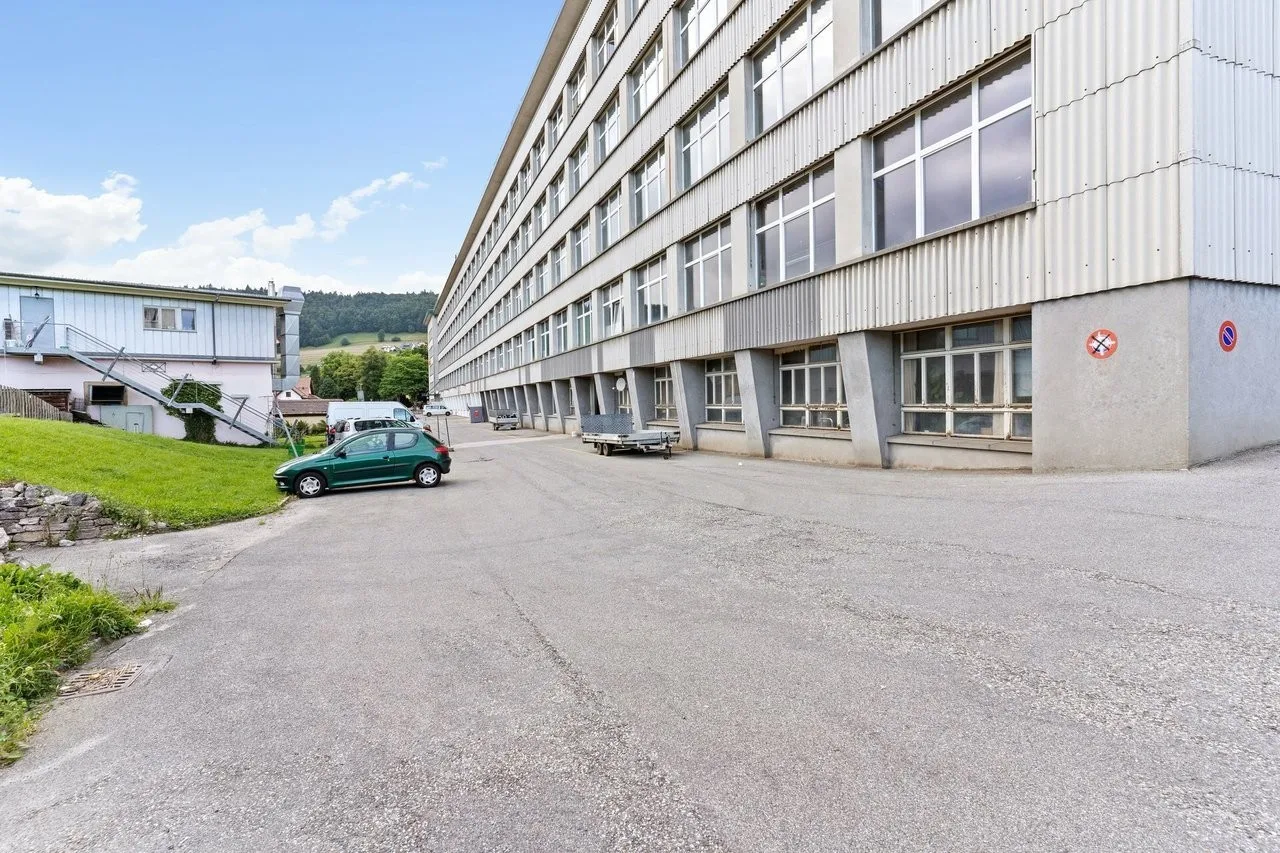 Image 9