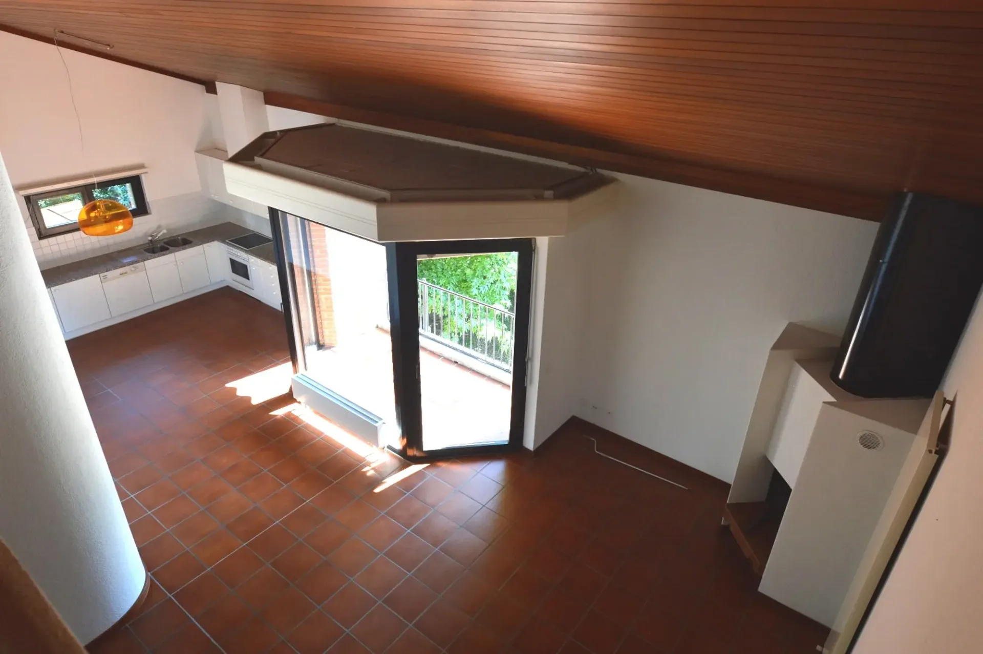 Wohnung 5.5 Zimmer Duplex mit Terrasse in kleiner Wohnanlage im Grünen