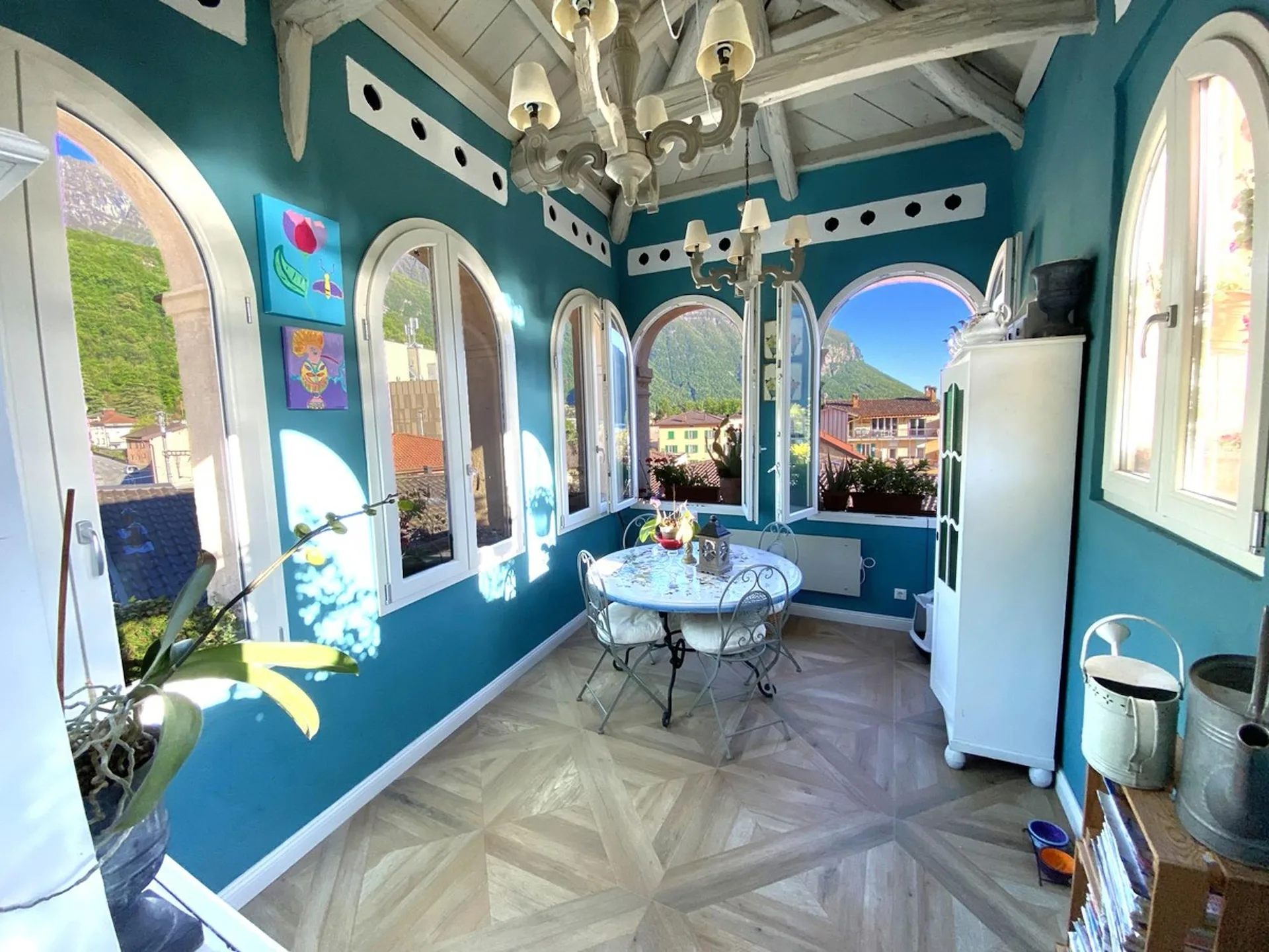 Appartement mit 4 Zimmern, Charme und Panoramaturm