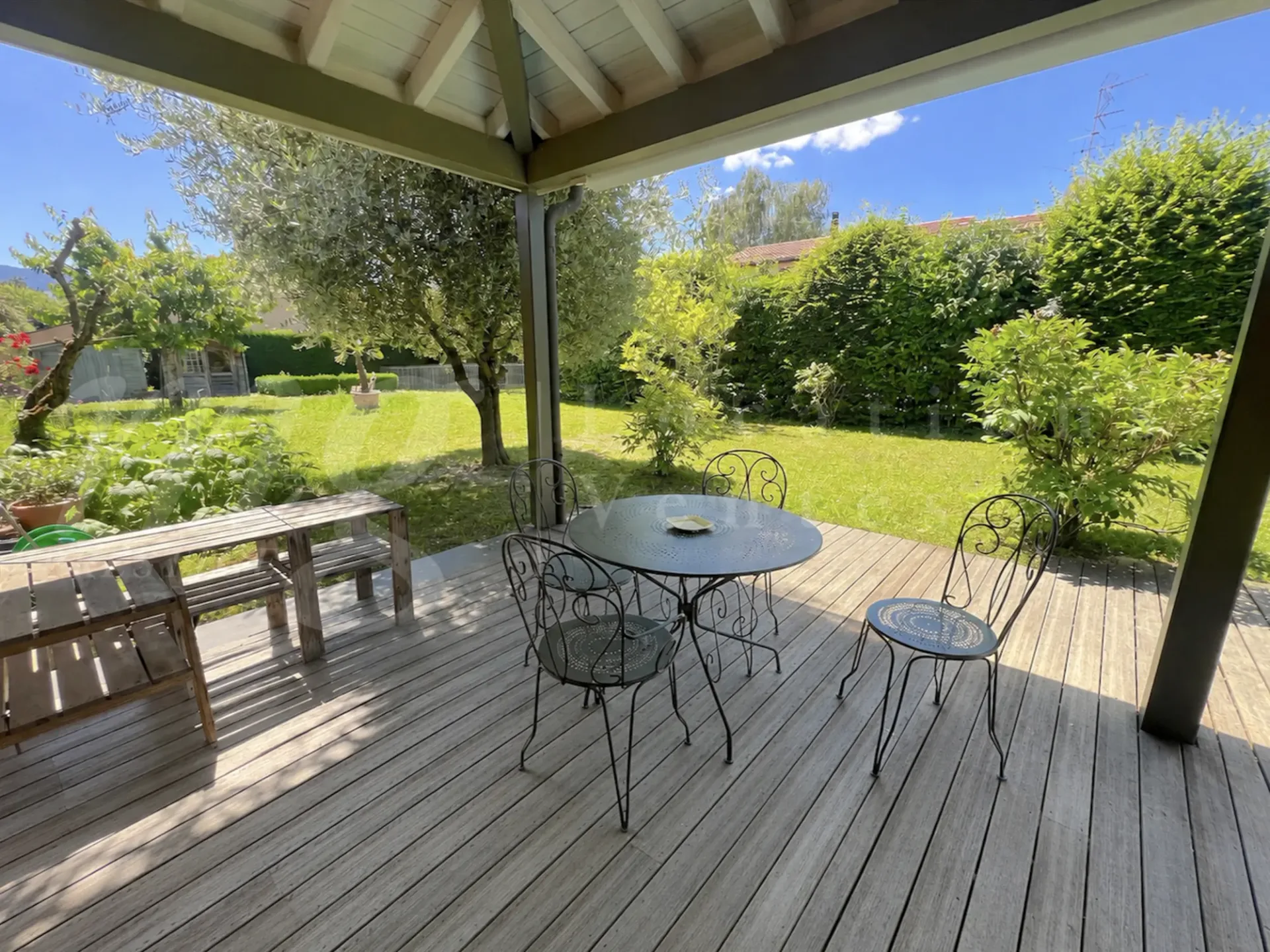 Schönes individuelles Haus von 250 m2 Wohnfläche - Bezaubernder geschlossener und baumbevorratener Garten - Ruhig und 1100 m2 groß