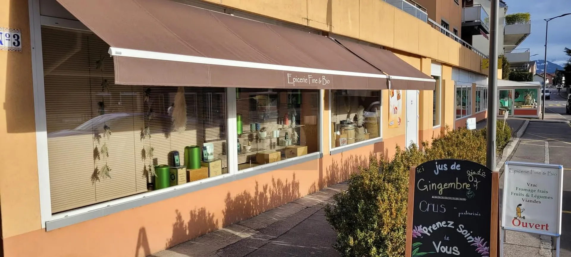 Verkaufsoptimiertes, modernes, geräumiges Zentrum