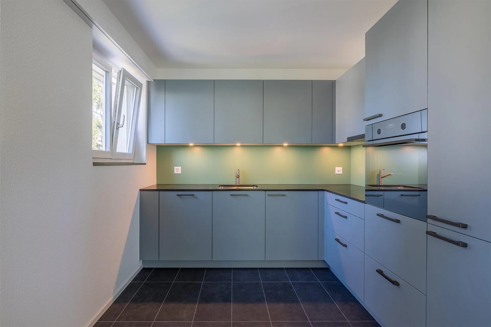 Modernes Ambiente in neuwertiger Wohnung mitten in Zollikofen