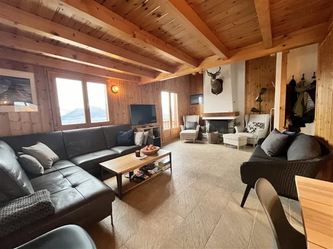 Chalet 6,5 PCES / Parkplatz Grangettes / EINZELAGENT / Referenz 10267756