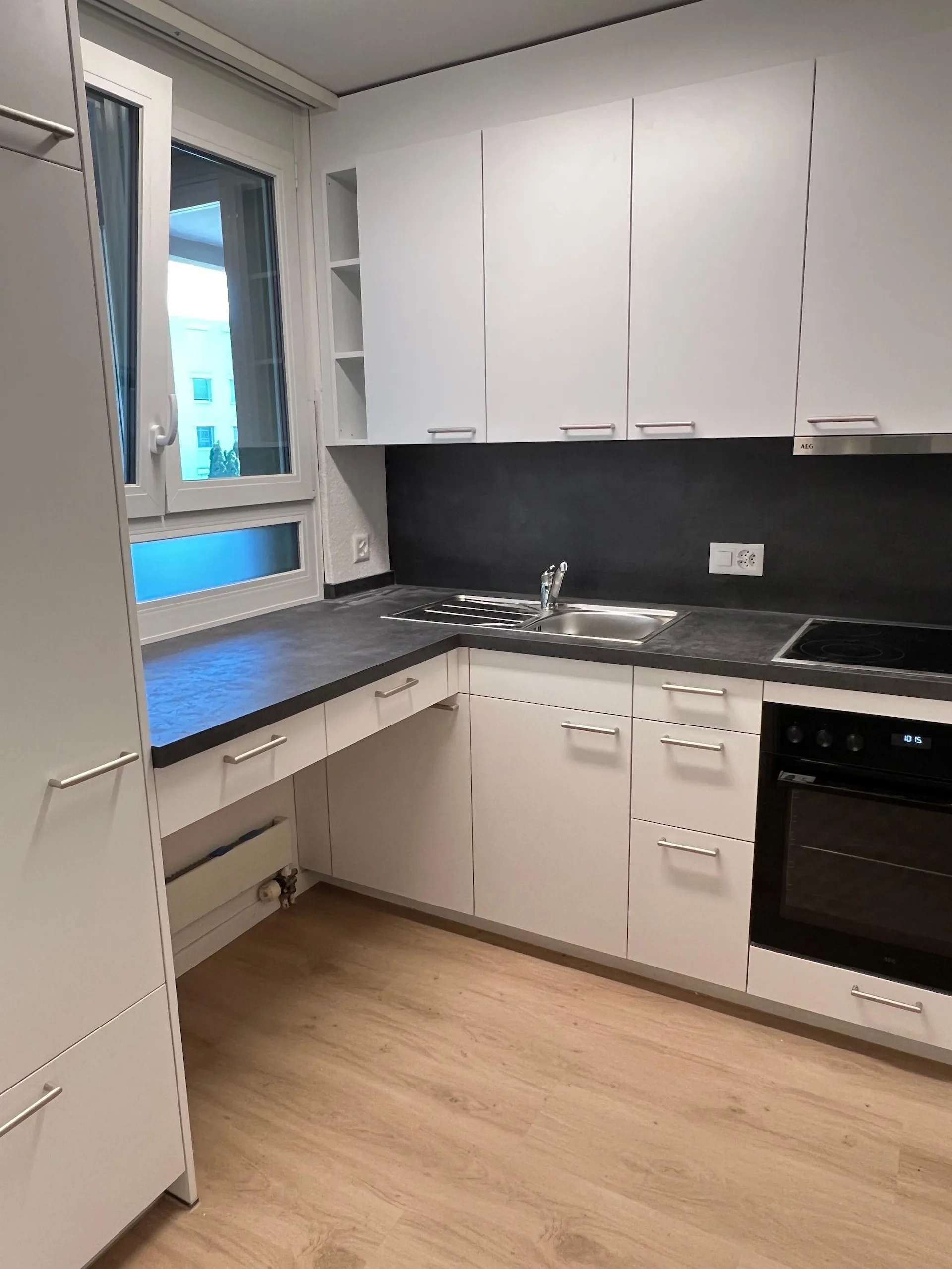 Teilsanierte 2-Zimmerwohnung mit Balkon