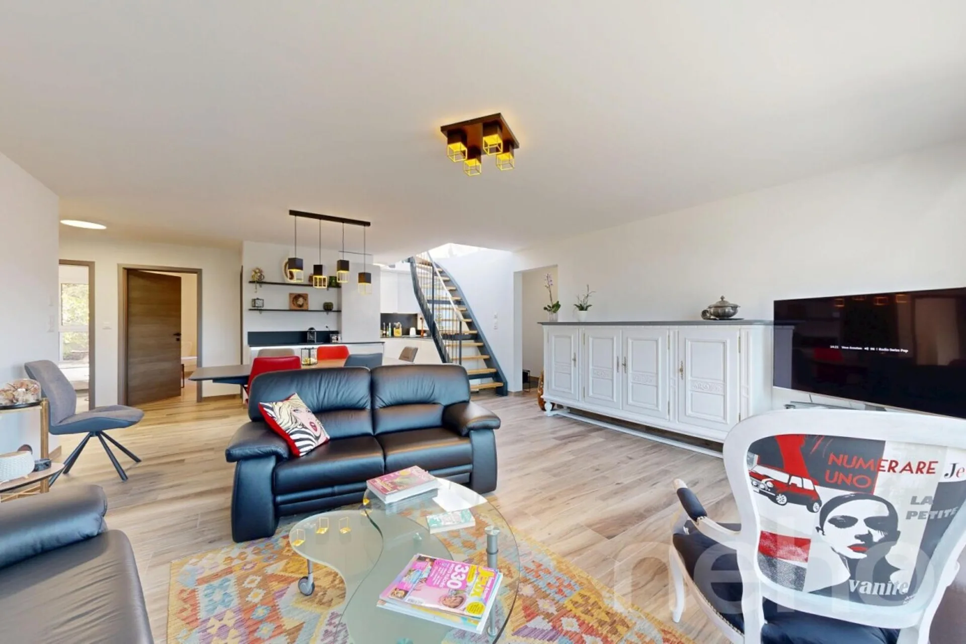 Elegantes 4,5-Zimmer-Wohnung, Licht und atemberaubender Blick