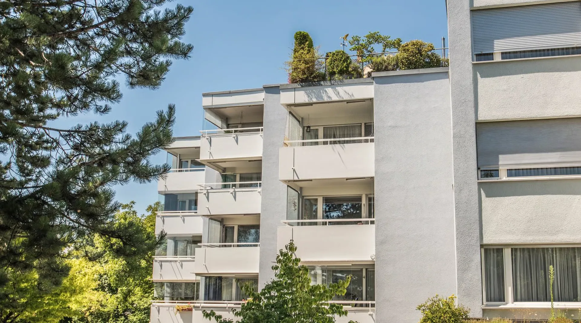 Einzigartige 3.5-Zimmerwohnung mit Aussenparkplatz