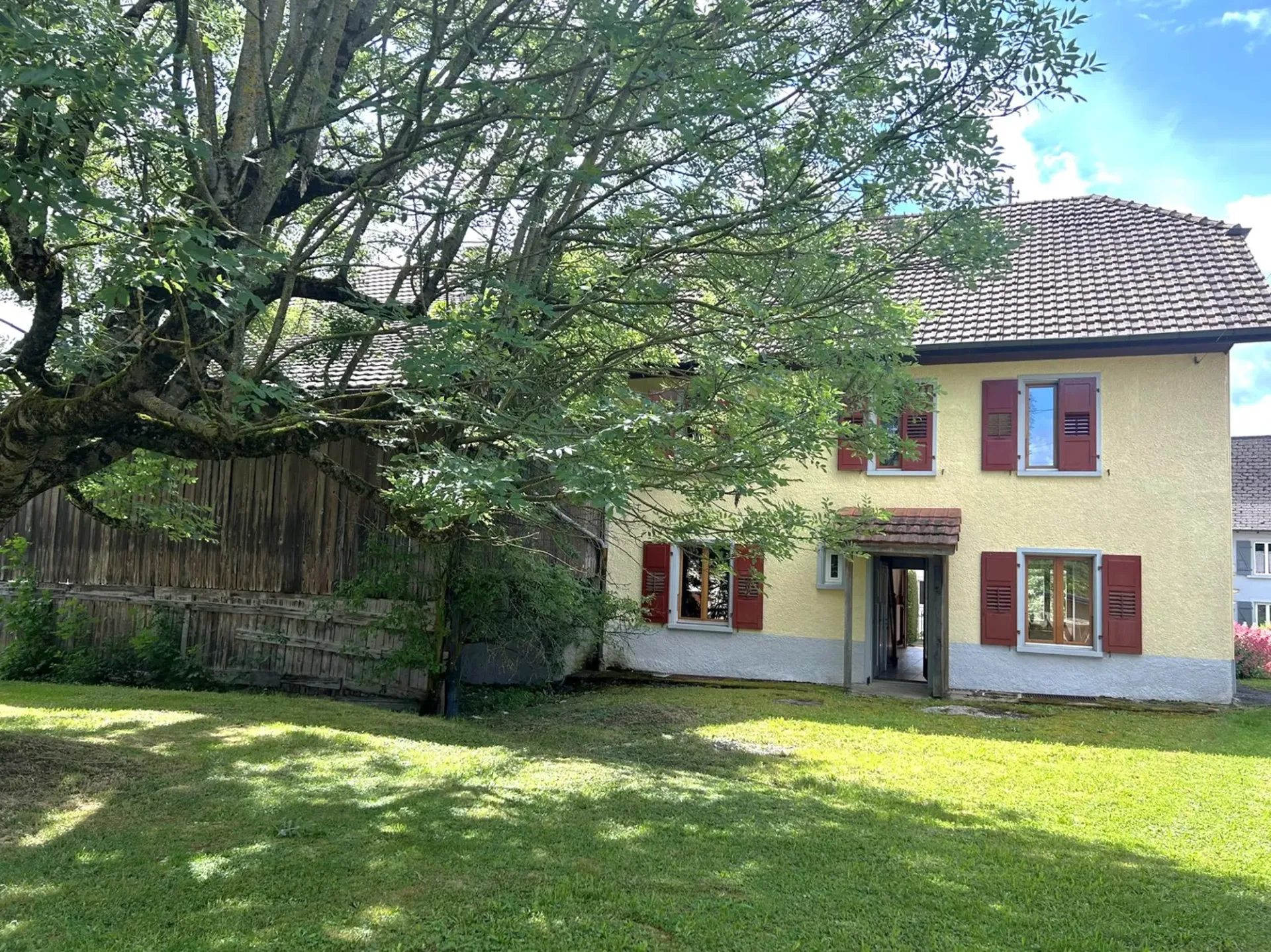 Jolie propriété villageoise située à Montignez