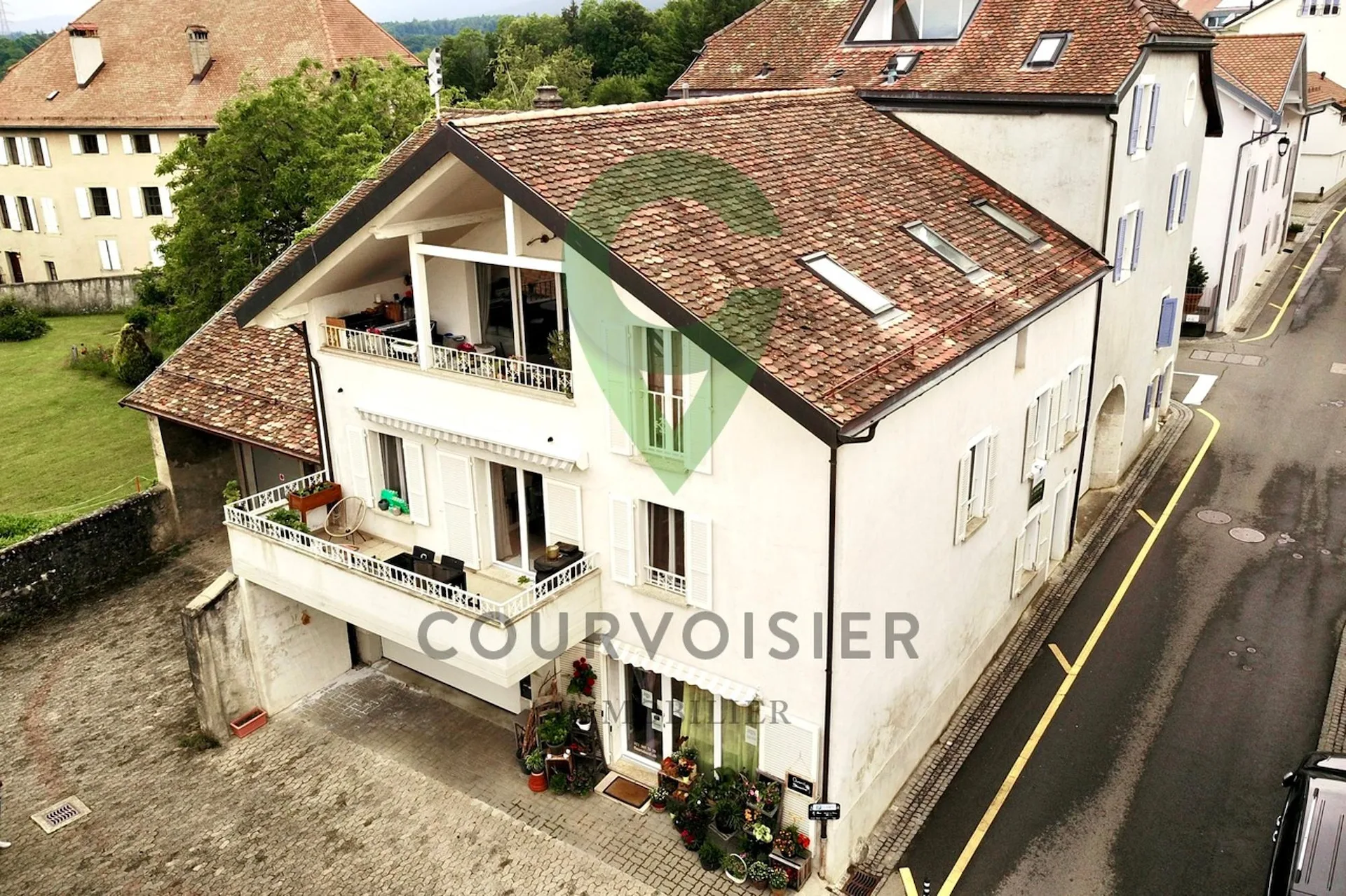 Bel appartement rénové de 4.5 pièces avec balcon à 5 minutes d'Aubonne