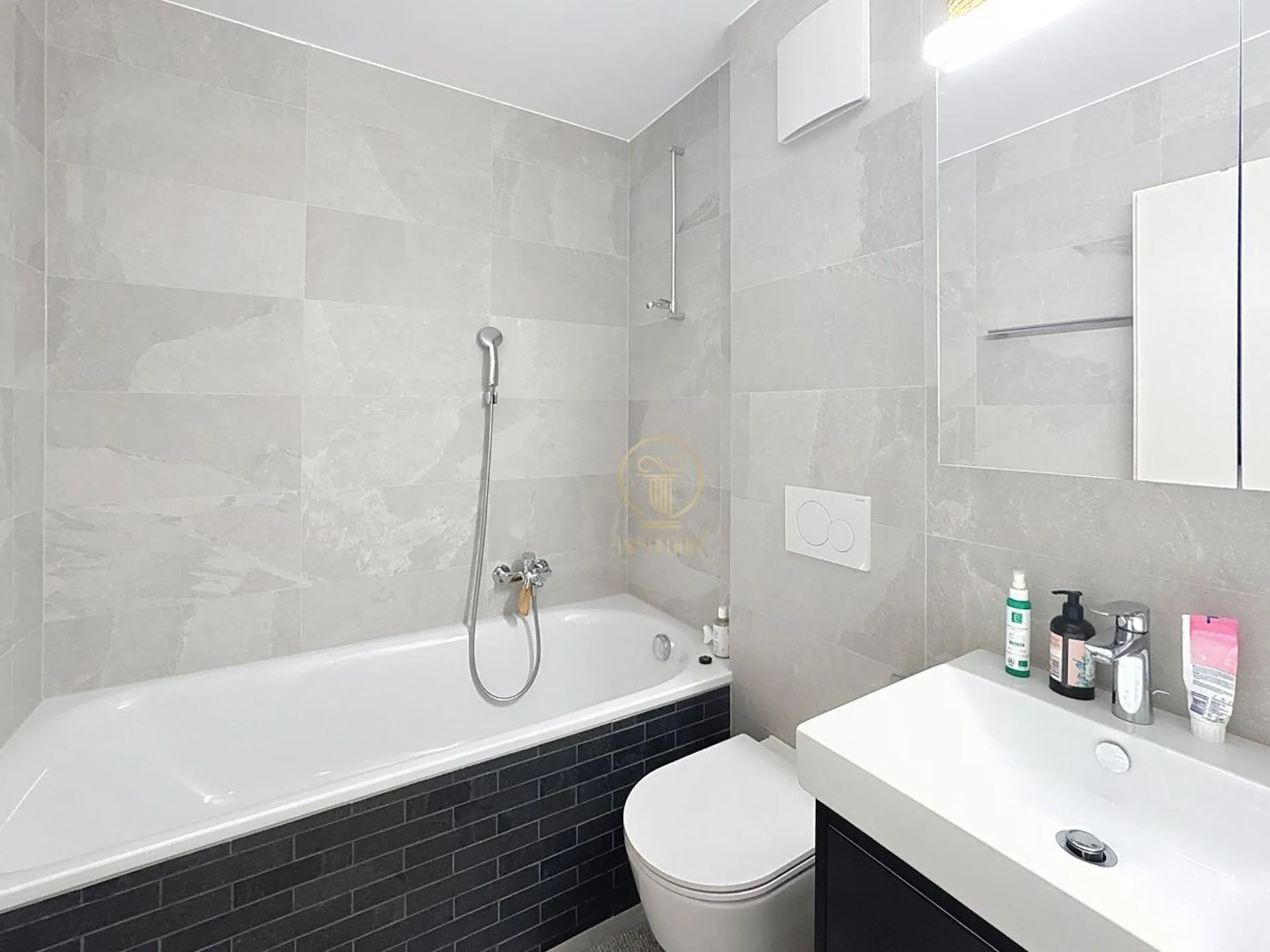Image 12