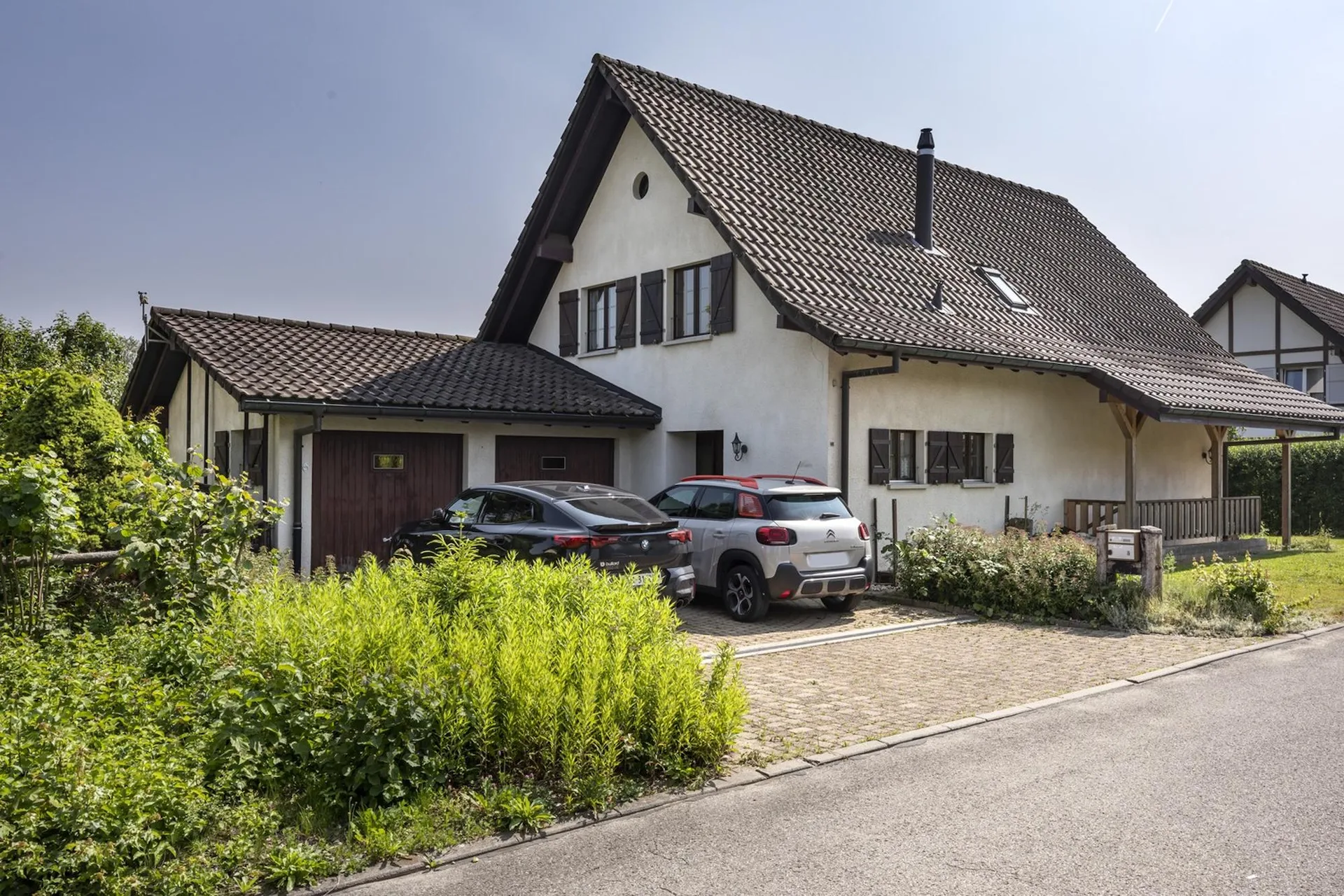 Einzelvilla mit 6 Zimmern, Garten und Veranda in Marly