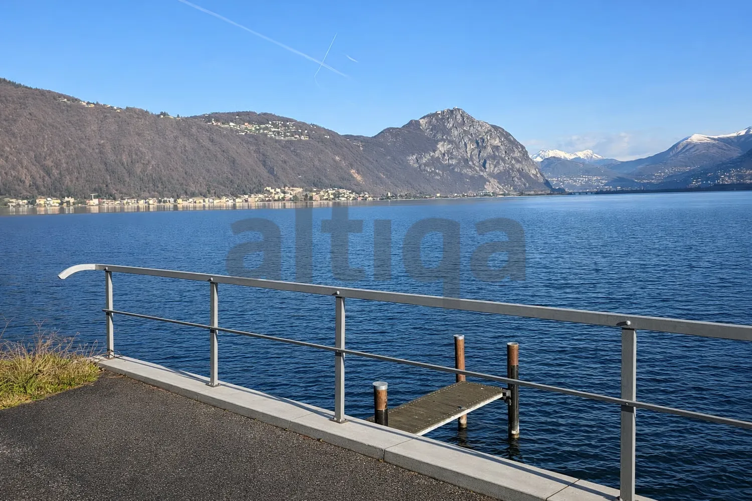 MODERNA VILLA CON VISTA LAGO - RESIDENZA SECONDARIA