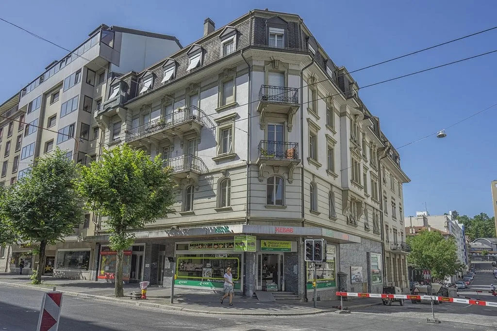 Schöne Maisonette-Wohnung mitten in Fribourg bis Sommer 2027