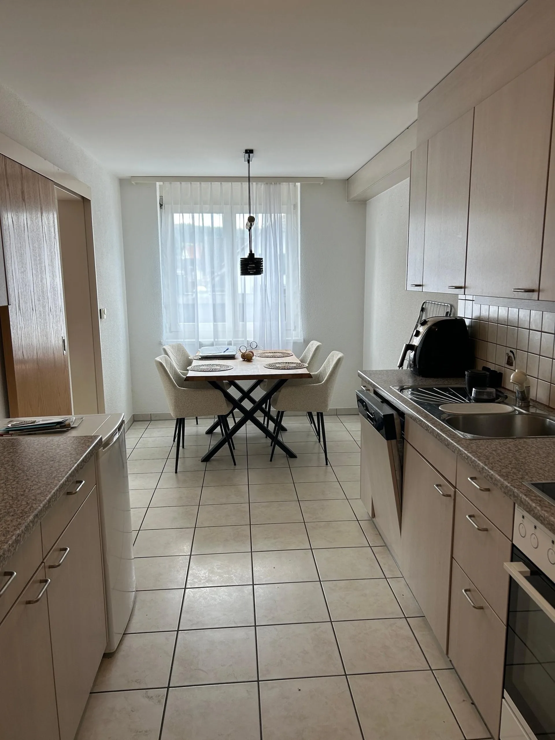 Stilvolle 4.5-Zimmer-Wohnung im 1. Obergeschoss zu vermieten