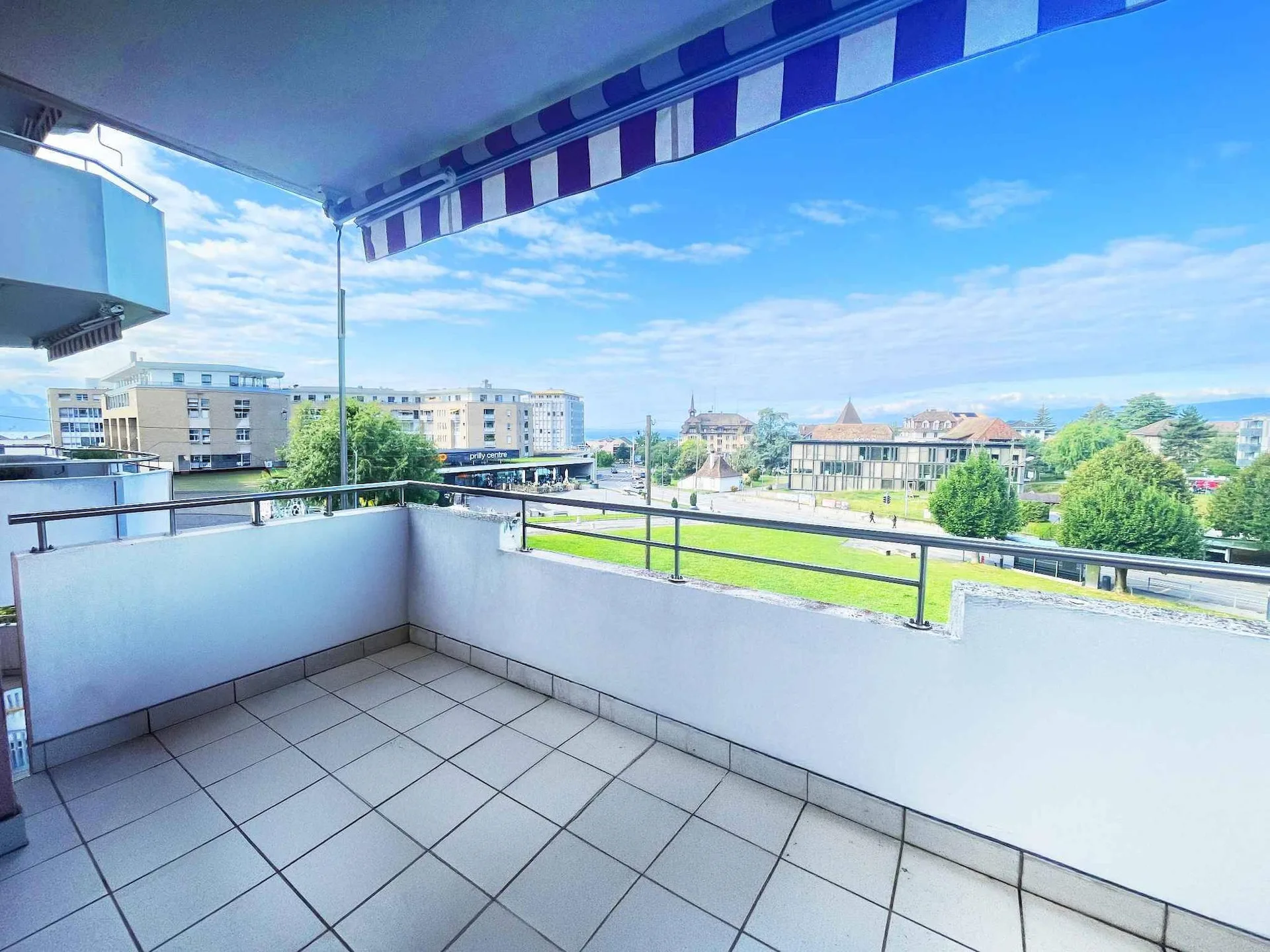 Schönes 4.5-Zimmer-Familienapartment mit Balkonen im Herzen von Prilly