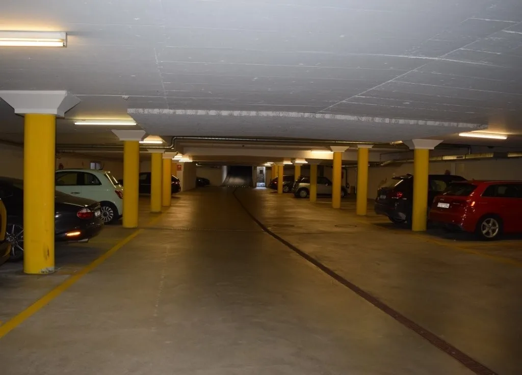 Einstellplatz in Fällanden mieten