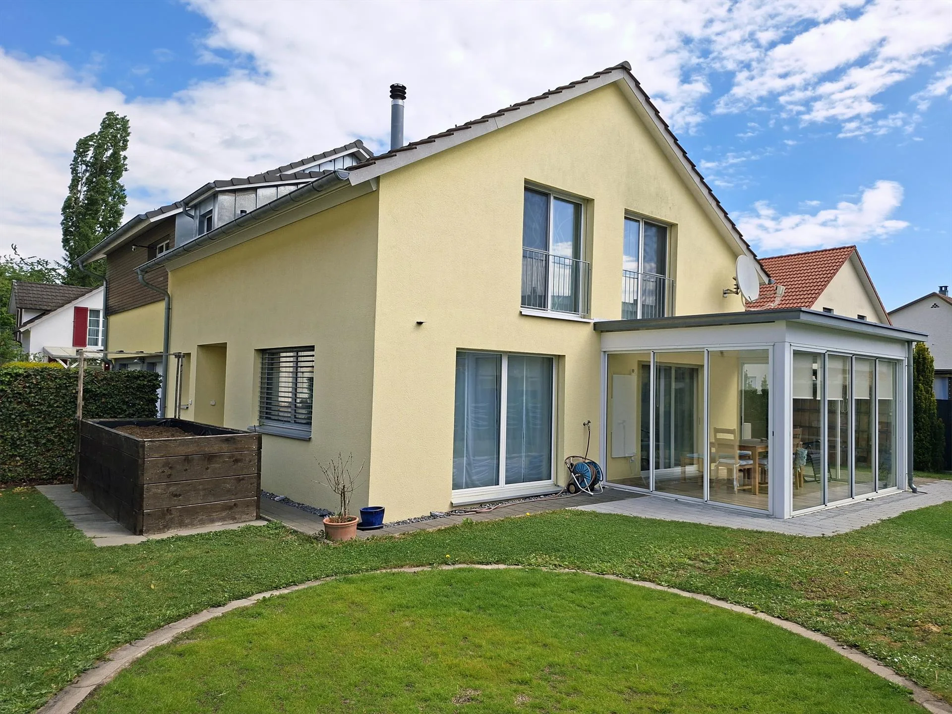Ein Zuhause für heute und morgen mit Werkstatt