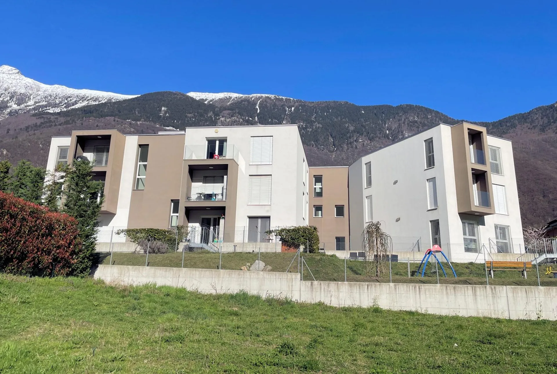 Nuovo appartamento all'ultimo piano in elegante residenza