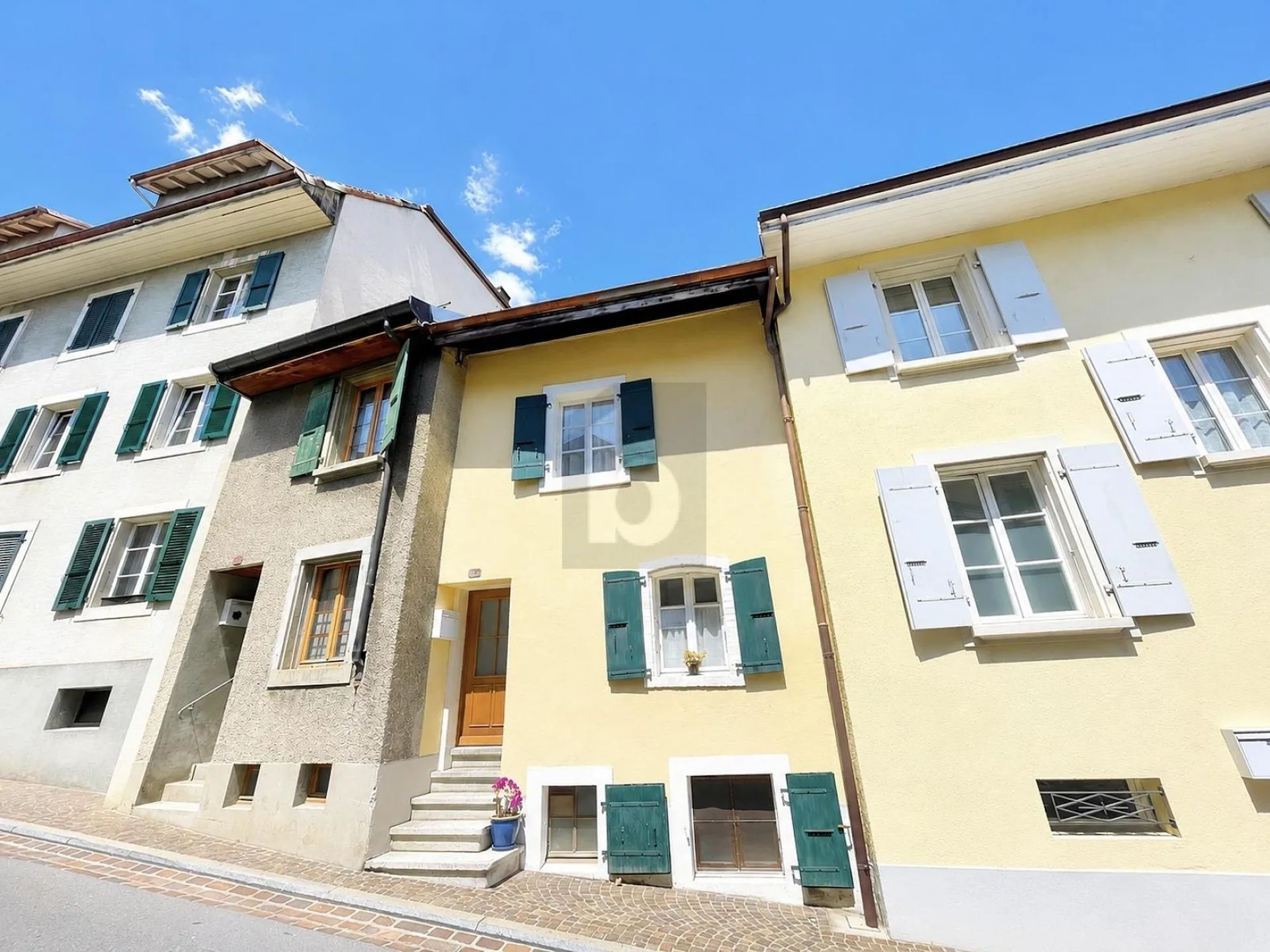 Maison élégamment rénovée au coeur d'Aubonne