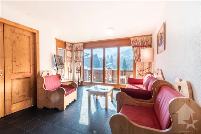 Schöne 3,5-Zimmer-Wohnung mit unabhängigem Studio