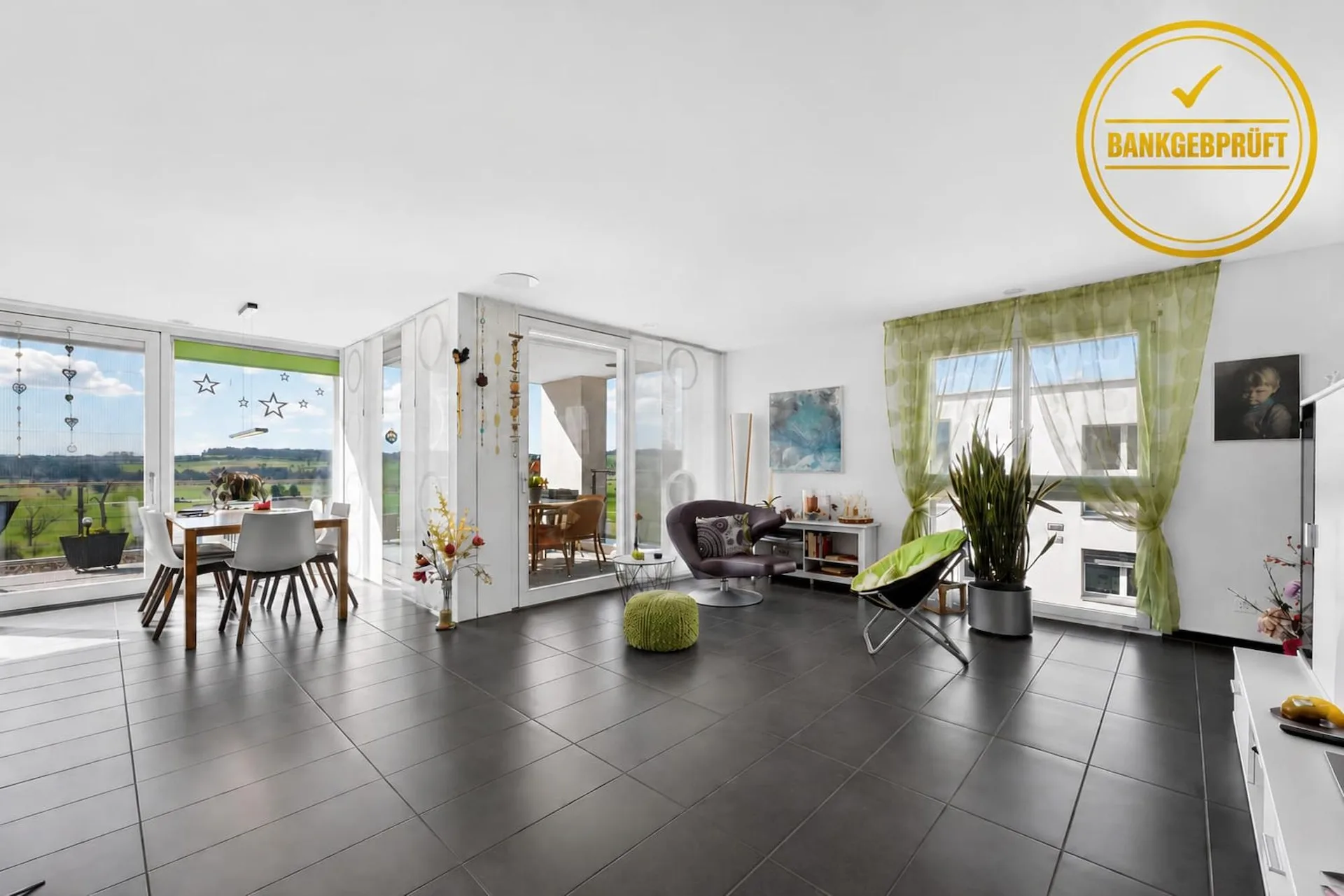 Urban Living trifft Natur - Attikawohnung mit Weitblick