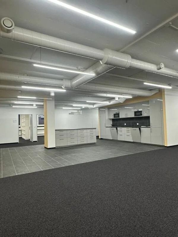 Grosszügige Büro-/Gewerberäumen in Zürich Altstetten