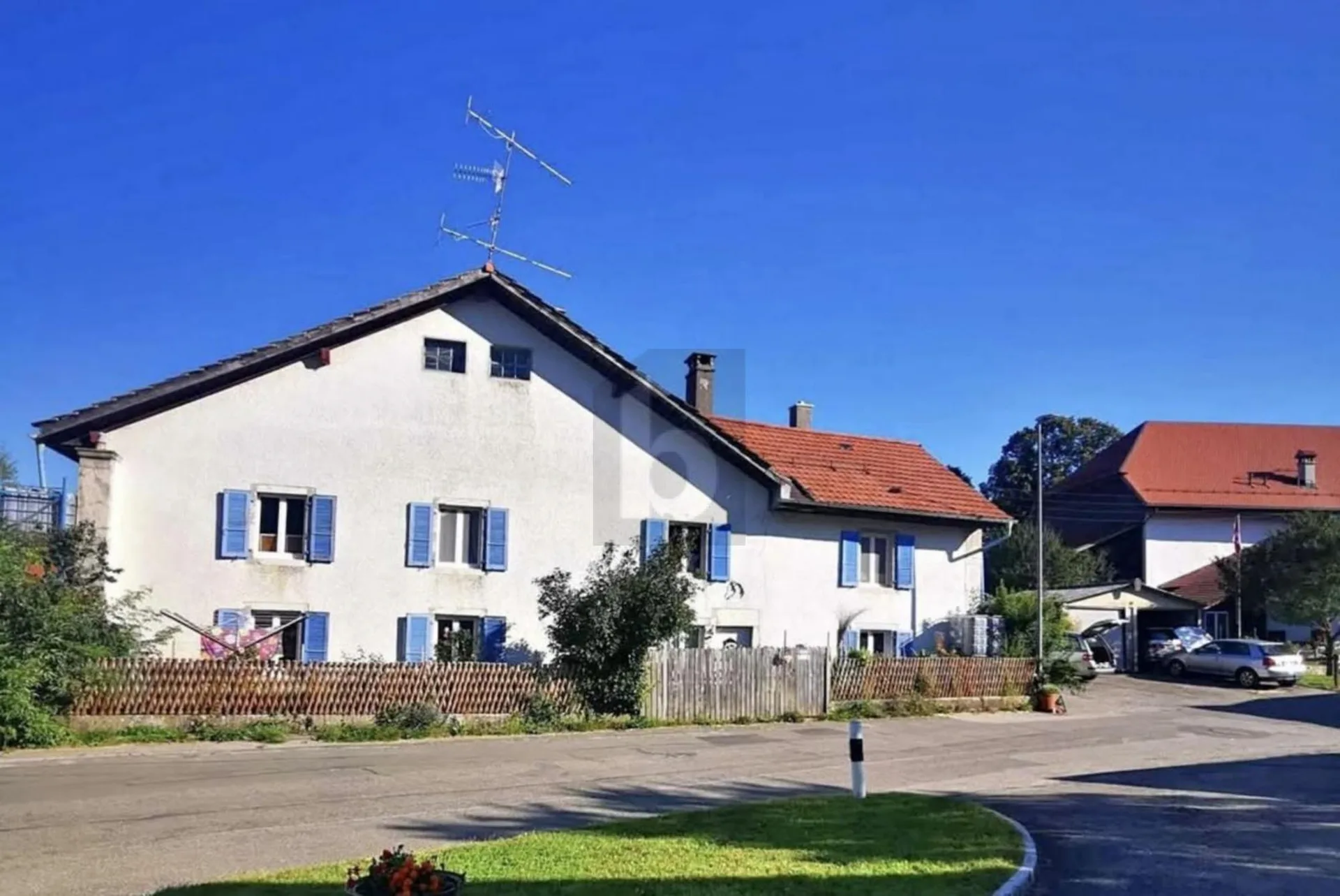 AUTHENTIQUE, RUSTIQUE ET PROCHE DE LA NATURE
