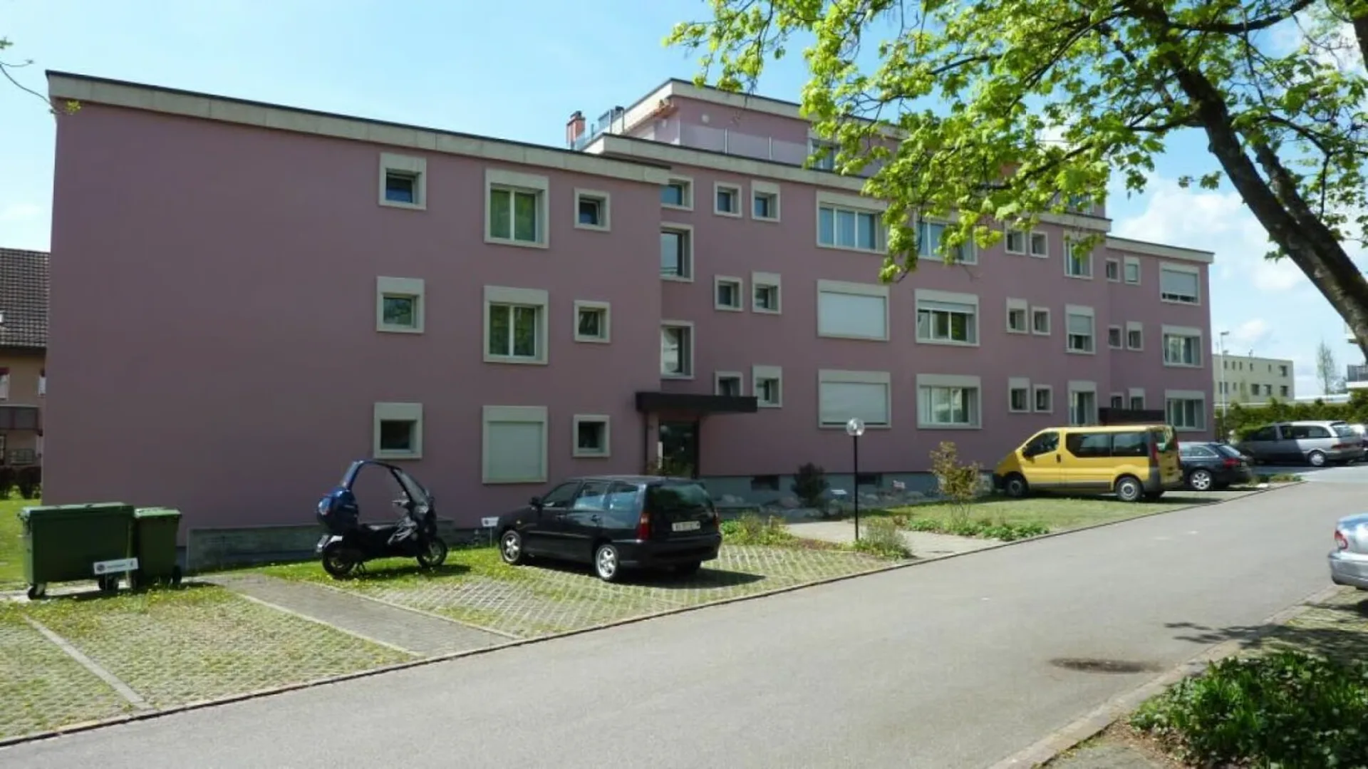 Grosszügige Attika-Wohnung zu vermieten