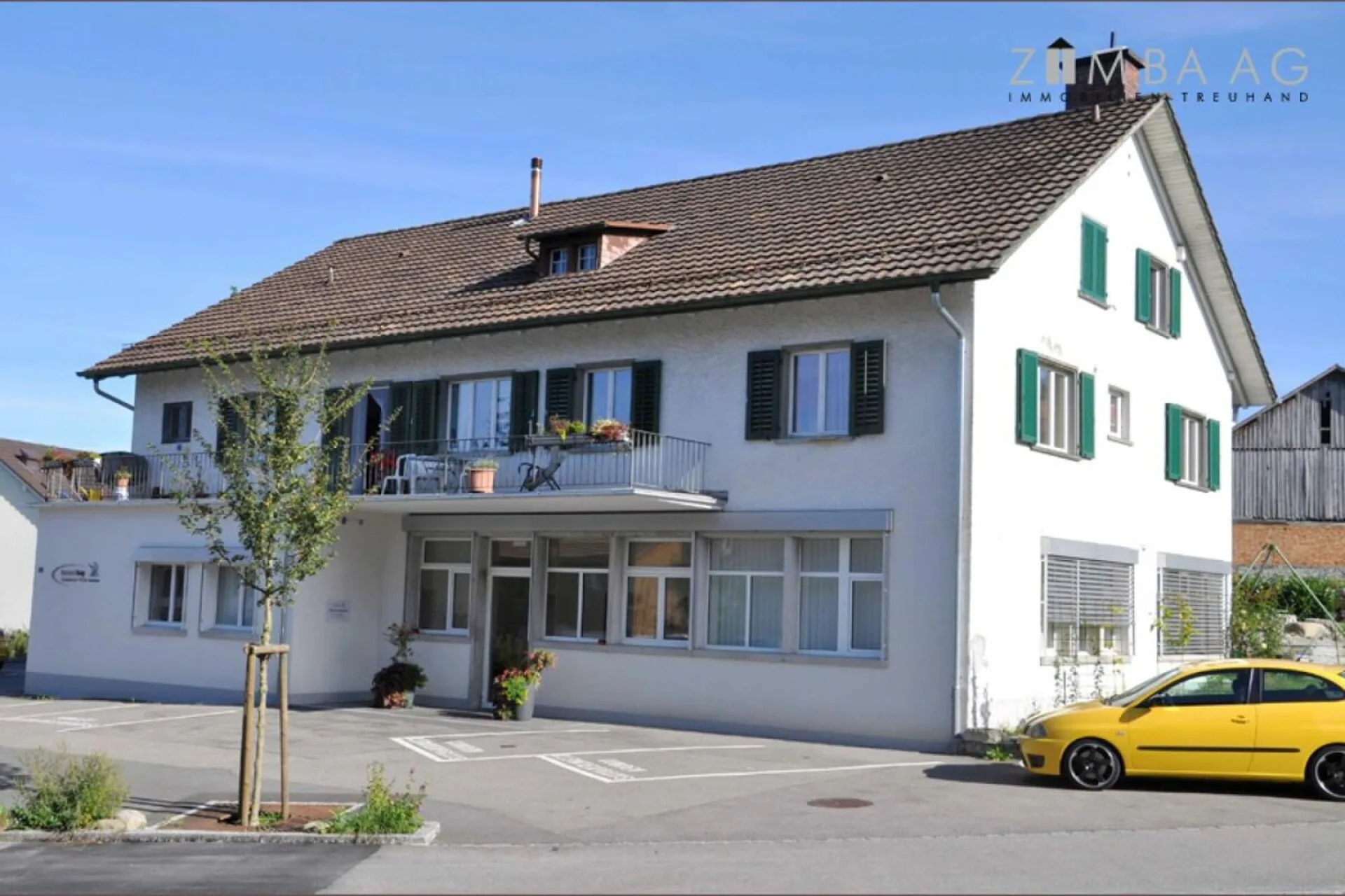 GROSS, schöne Lage, viel Sonne, mit Garten und Westterrasse