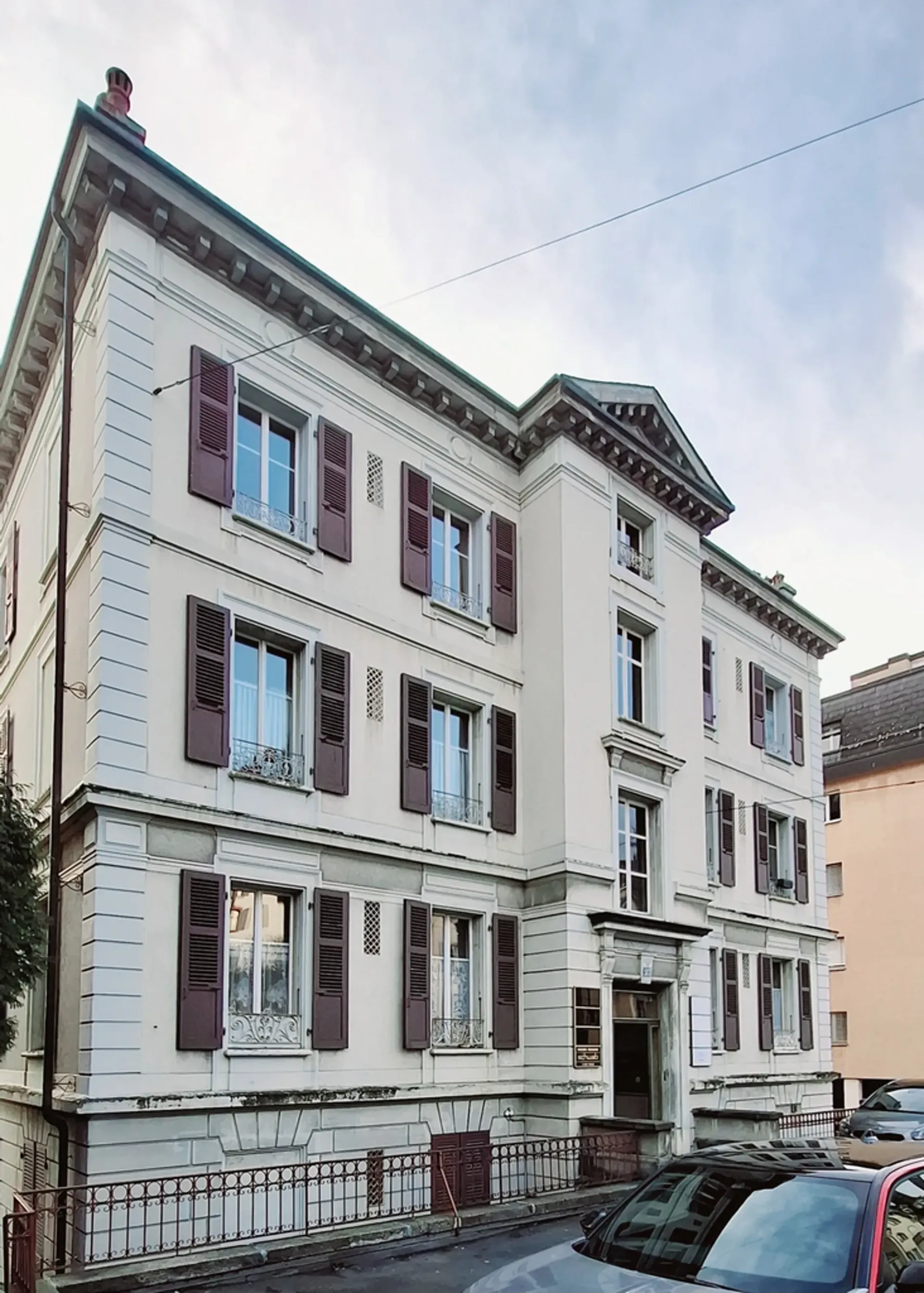 Werkstatt im Rohzustand von 150 m2, geben Sie Ihrem Projekt an der Avenue de Morges Leben